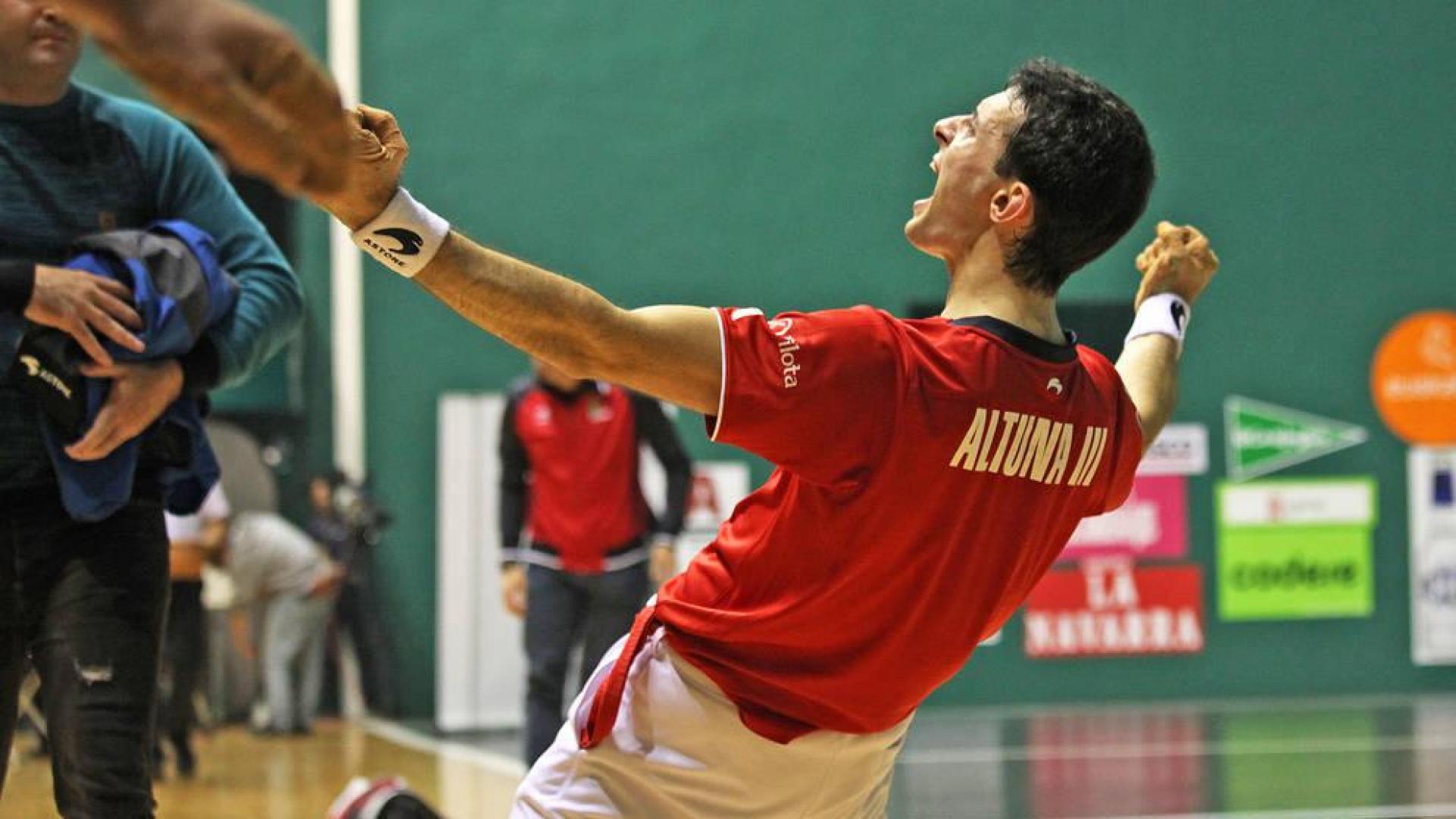 Altuna, primer finalista en el Navarra Arena
