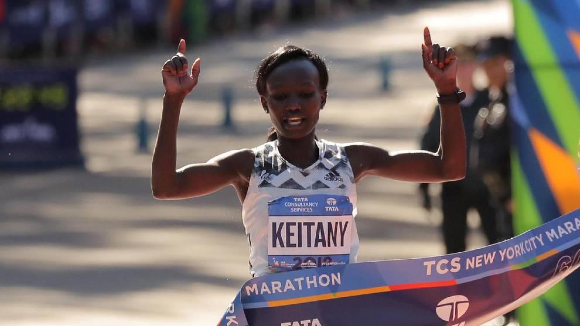 Keitany gana por cuarta vez en Nueva York y el etíope Desisa se estrena