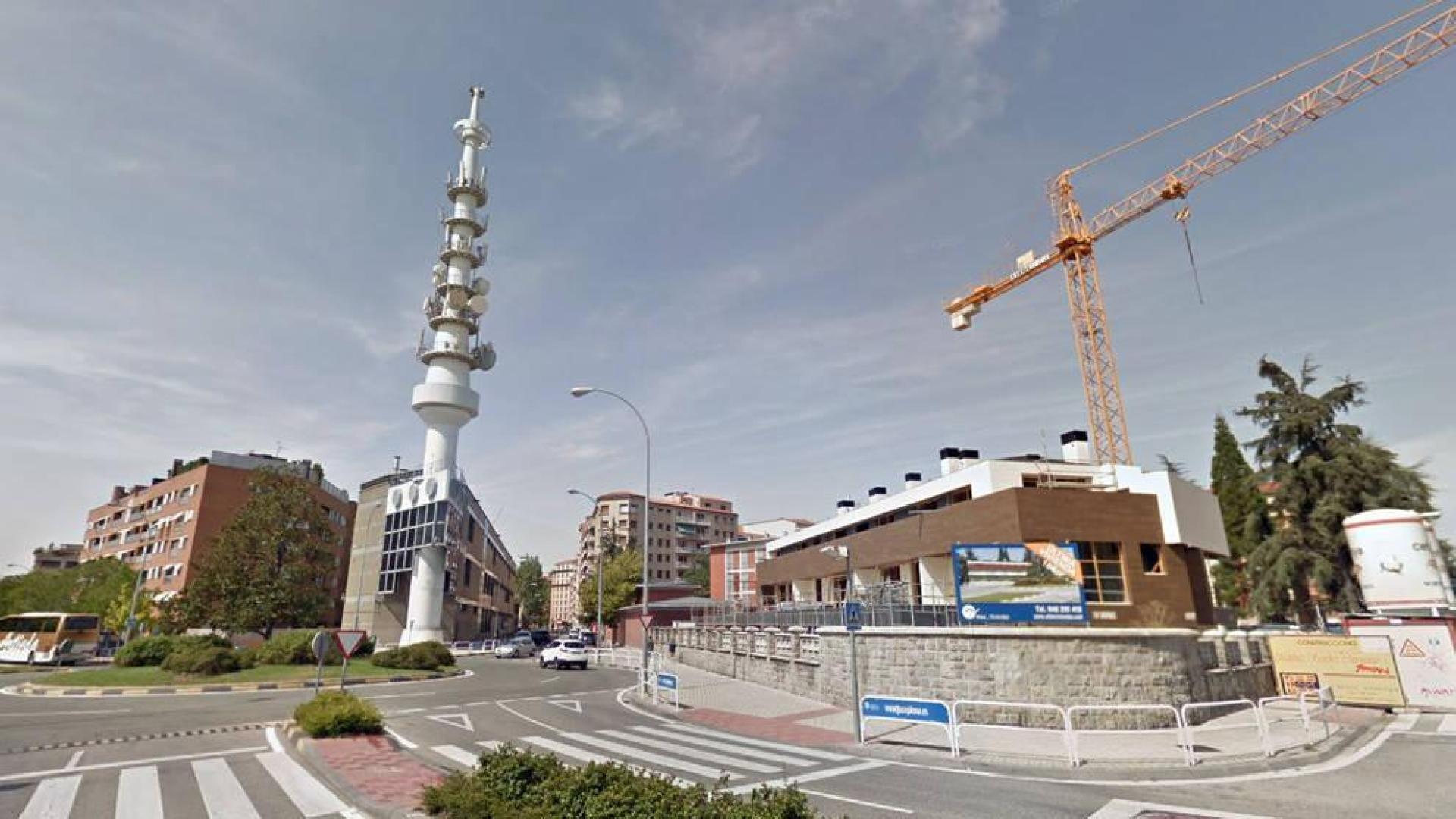 Una niña de 14 años, atropellada en la calle Monjardín