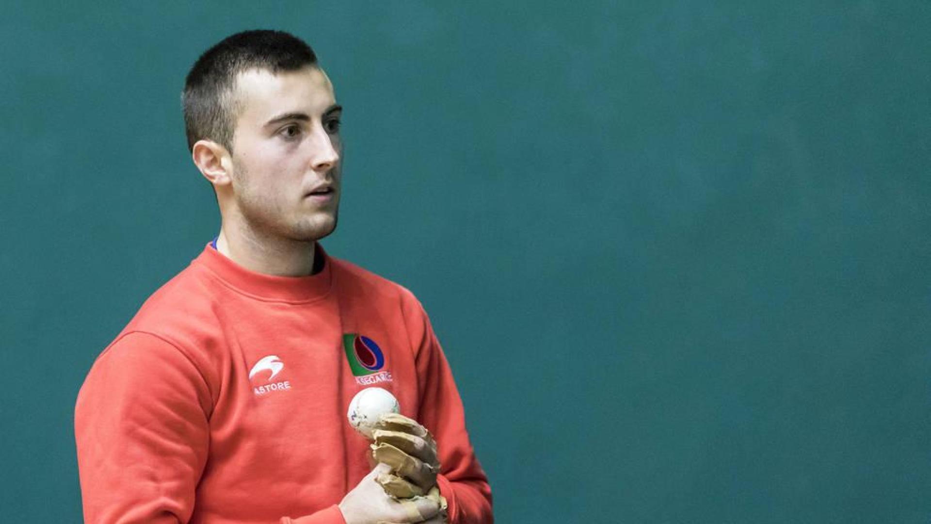 Joanes Bakaikoa, delantero de Asegarce: “Puedo ser agresivo ante cualquier pelotari”