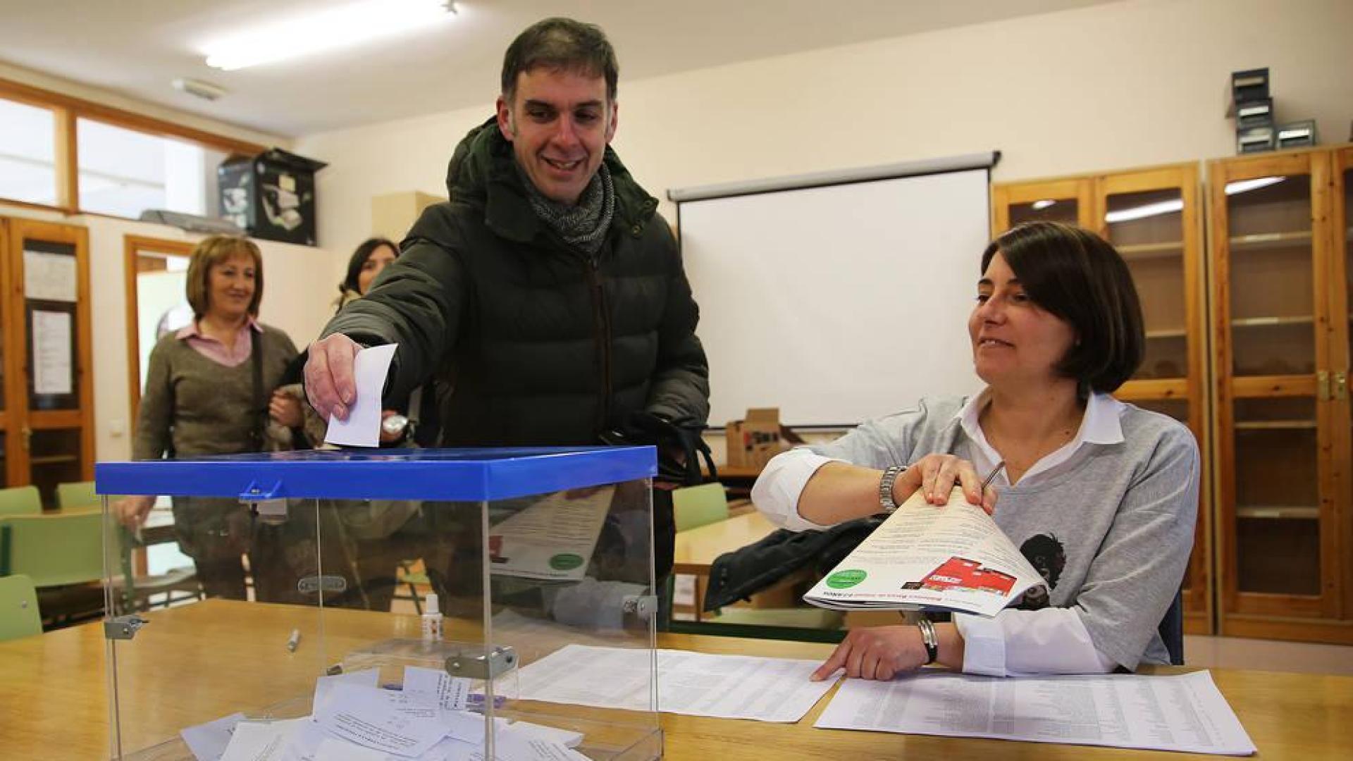 Cientos de centros inician el proceso para elegir y renovar su consejo escolar