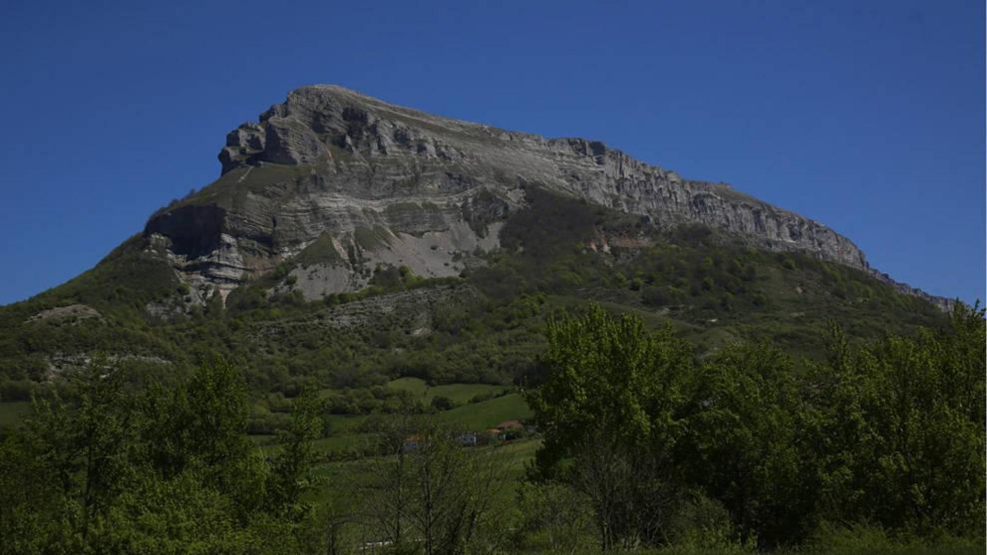 Muere una mujer tras caer desde una altura de 200 metros en Monte Beriáin