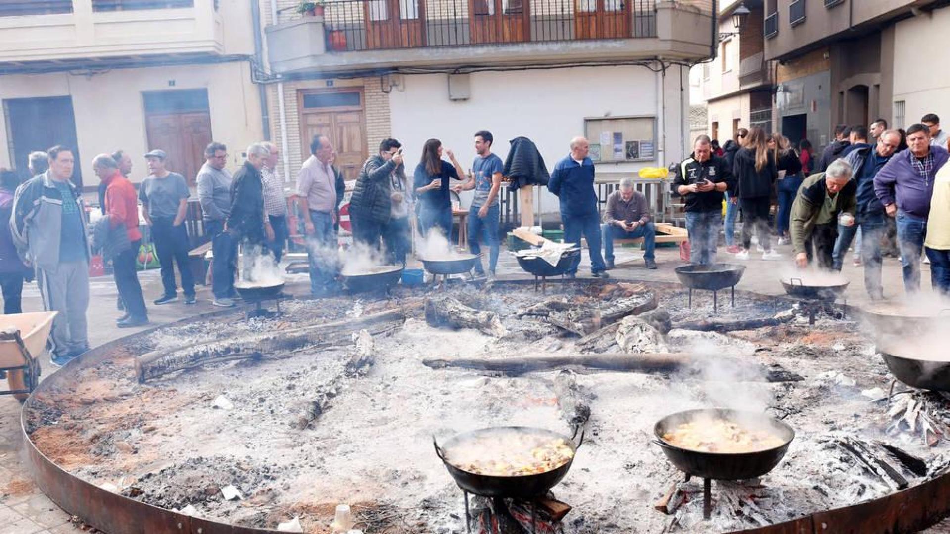 Alrededor de 1.100 vecinos degustan más de 80 ranchos en Fustiñana