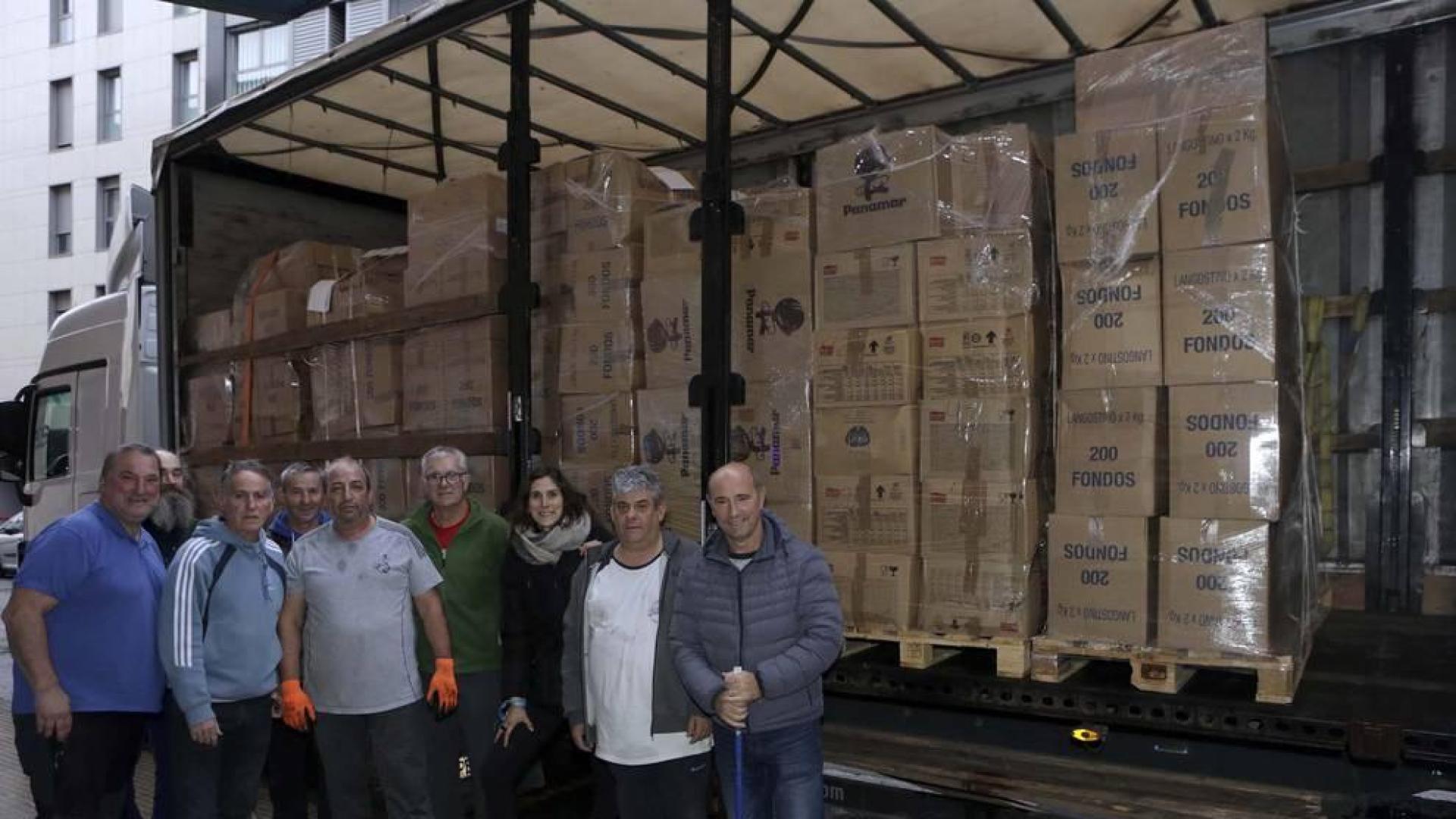 Zaporeak pide ayuda urgente para enviar toneladas de ropa a los refugiados en Grecia