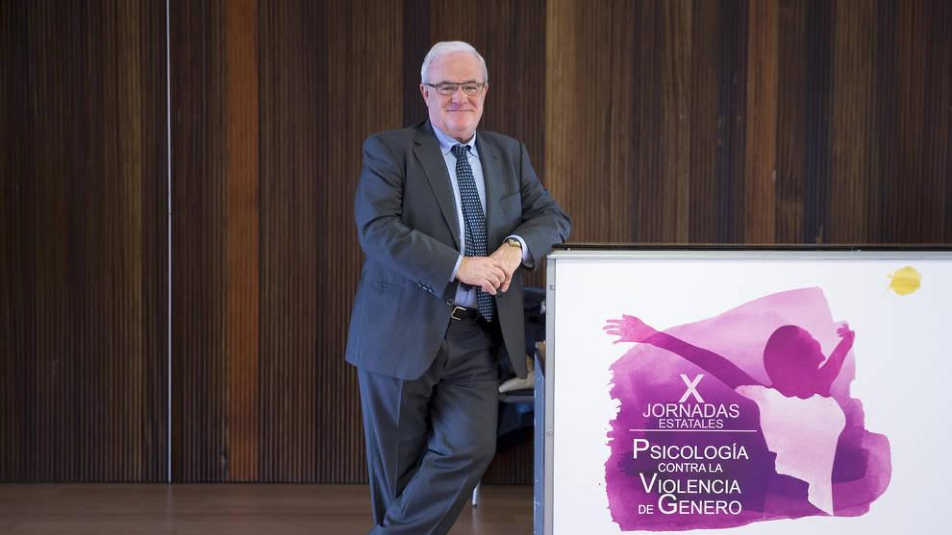 Antonio Andrés Pueyo, en Baluarte, en las 'Jornadas de psicología contra la violencia de género'.