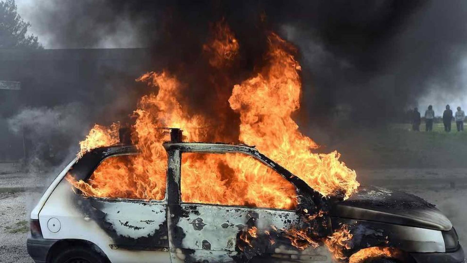 Detenido un hombre que incendiaba los coches de sus exparejas como represalia