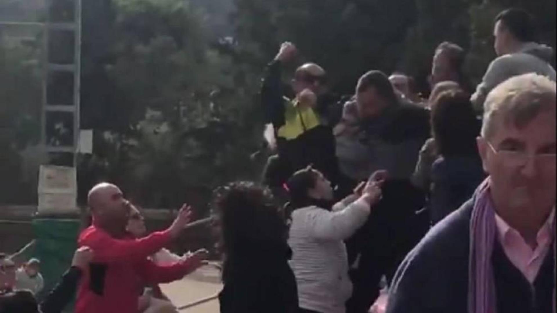 Pelea de padres en un partido de fútbol infantil en Murcia