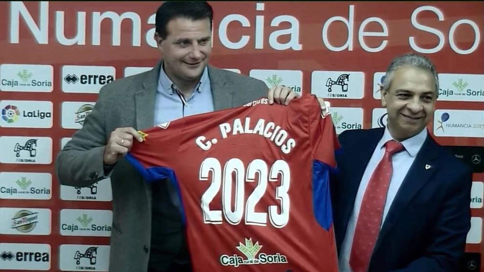 Palacios evoca su pasado rojillo en una emotiva rueda de prensa