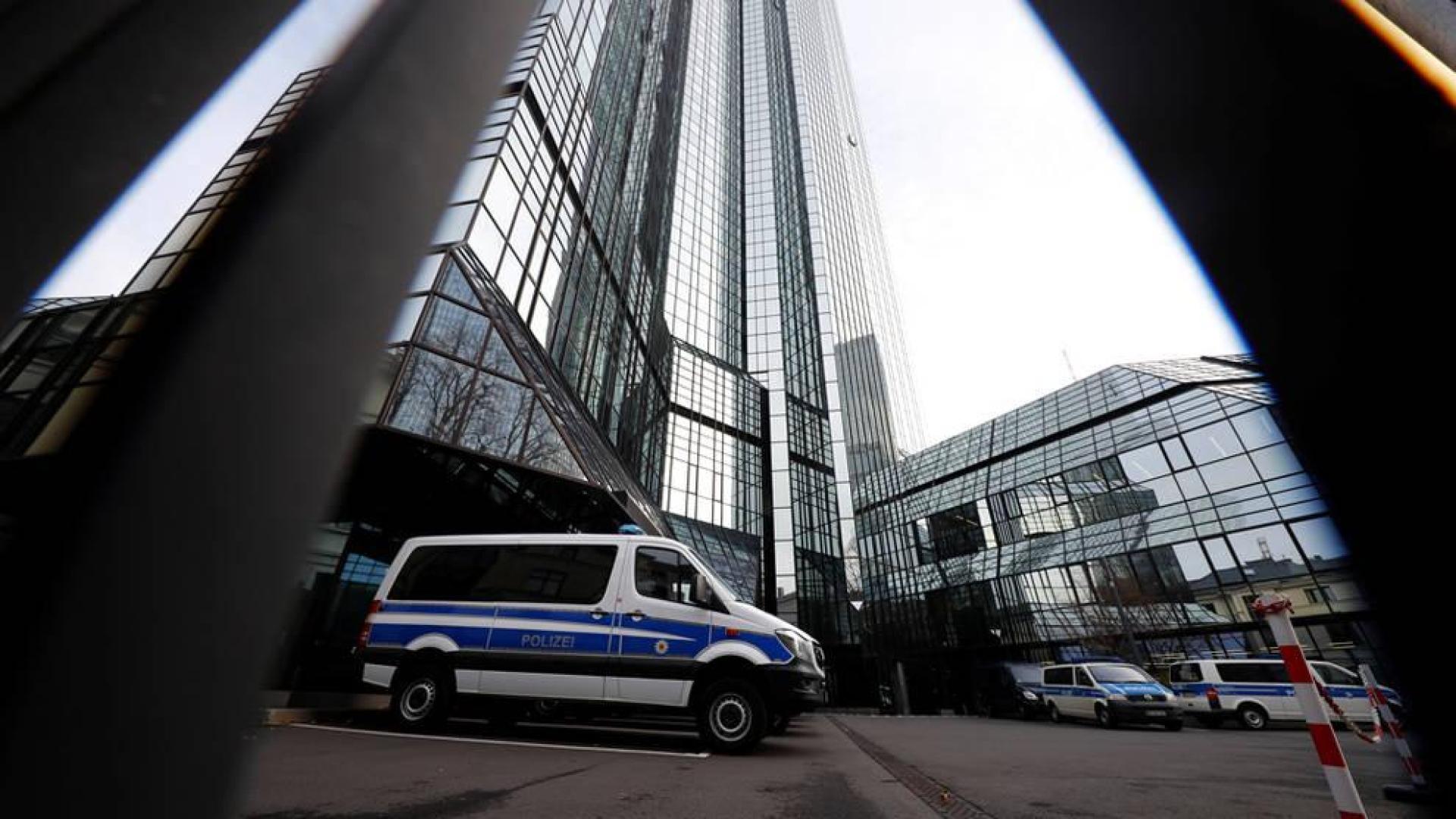 La Policía registra las oficinas del Deutsche Bank por sospechas de blanqueo