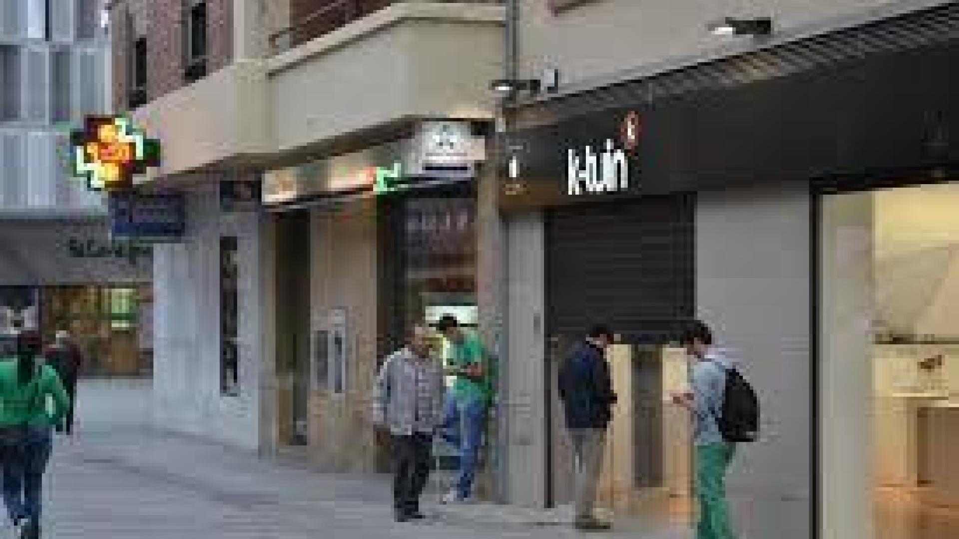 Investigan un intento de alunizaje en la tienda de Apple en el Ensanche de Pamplona