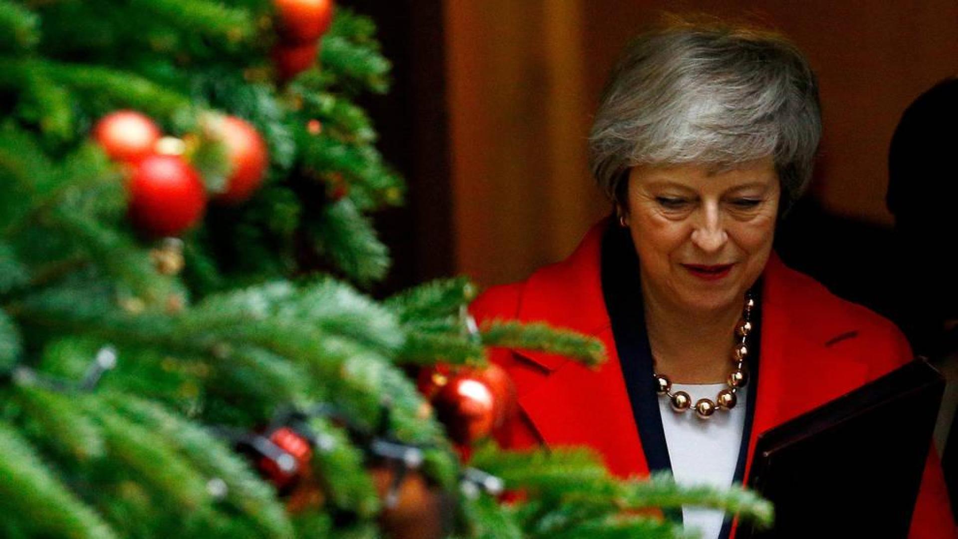 El Parlamento castiga a Theresa May a una semana de votar el Brexit