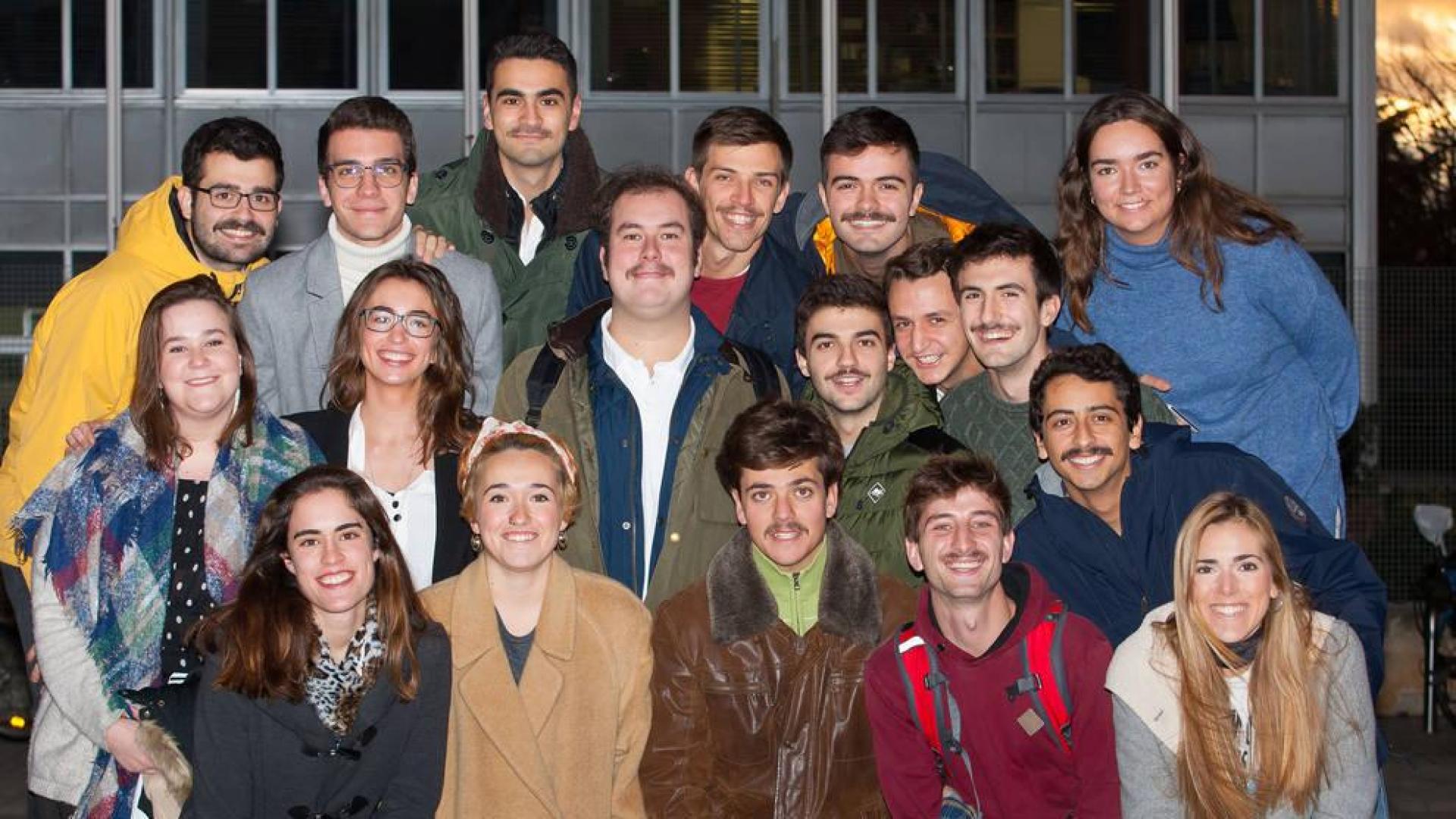 Bigotes en el campus para concienciar sobre el cáncer de próstata