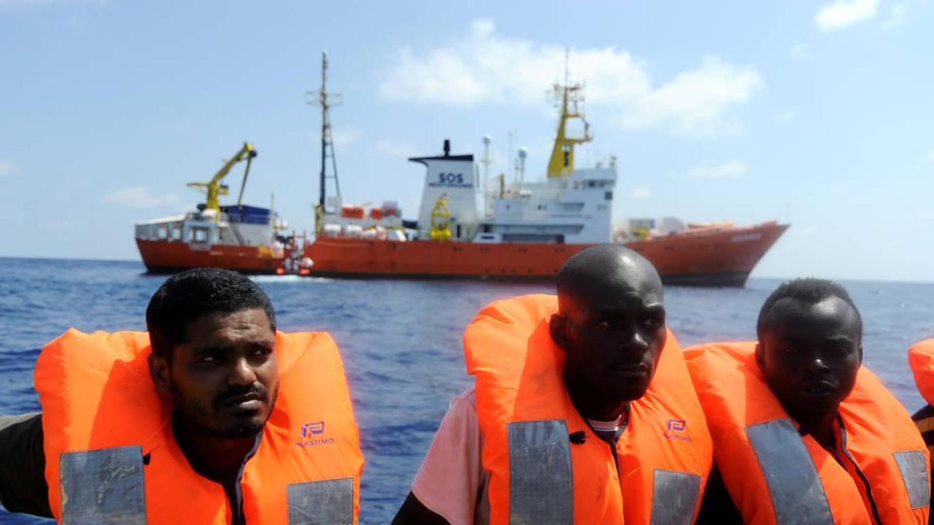Portugal acuerda con España y Francia acoger a inmigrantes del Aquarius