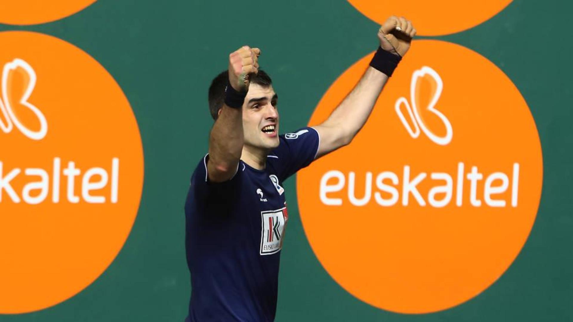 Ezkurdia, campeón del Cuatro y Medio en el Navarra Arena
