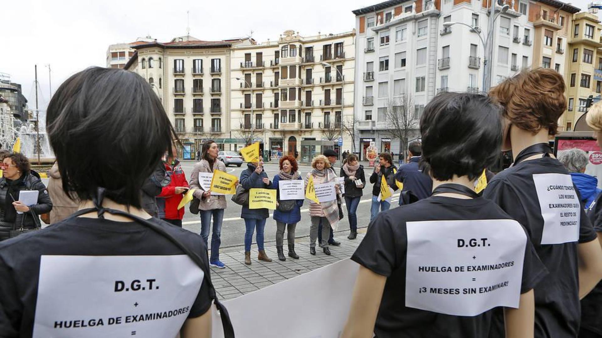 Autoescuelas critican a la DGT por la falta de examinadores en Navarra