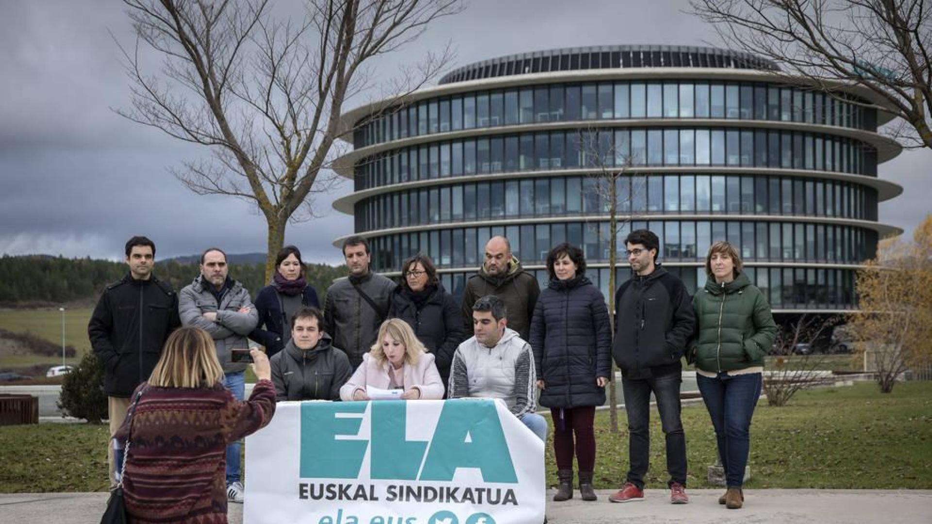 Delegados de ELA en la rueda de prensa de este miércoles.