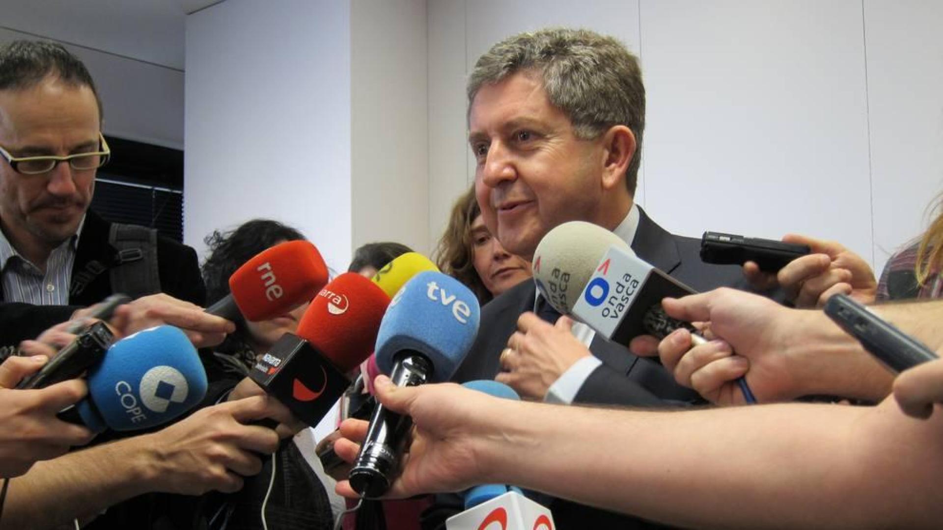 Miranda ve una "entelequia" que CAN se mantuviera como caja en solitario