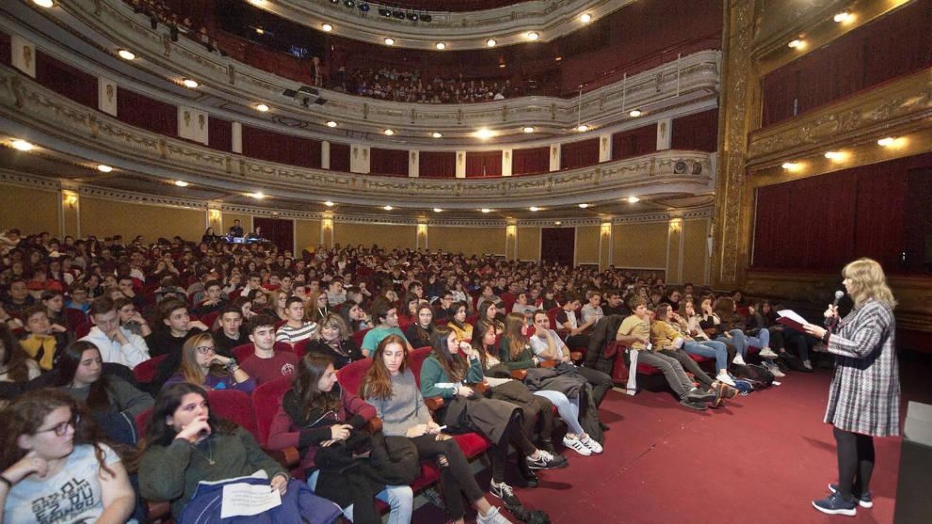 Ollo anima a los centros educativos a seguir trabajando por la Memoria