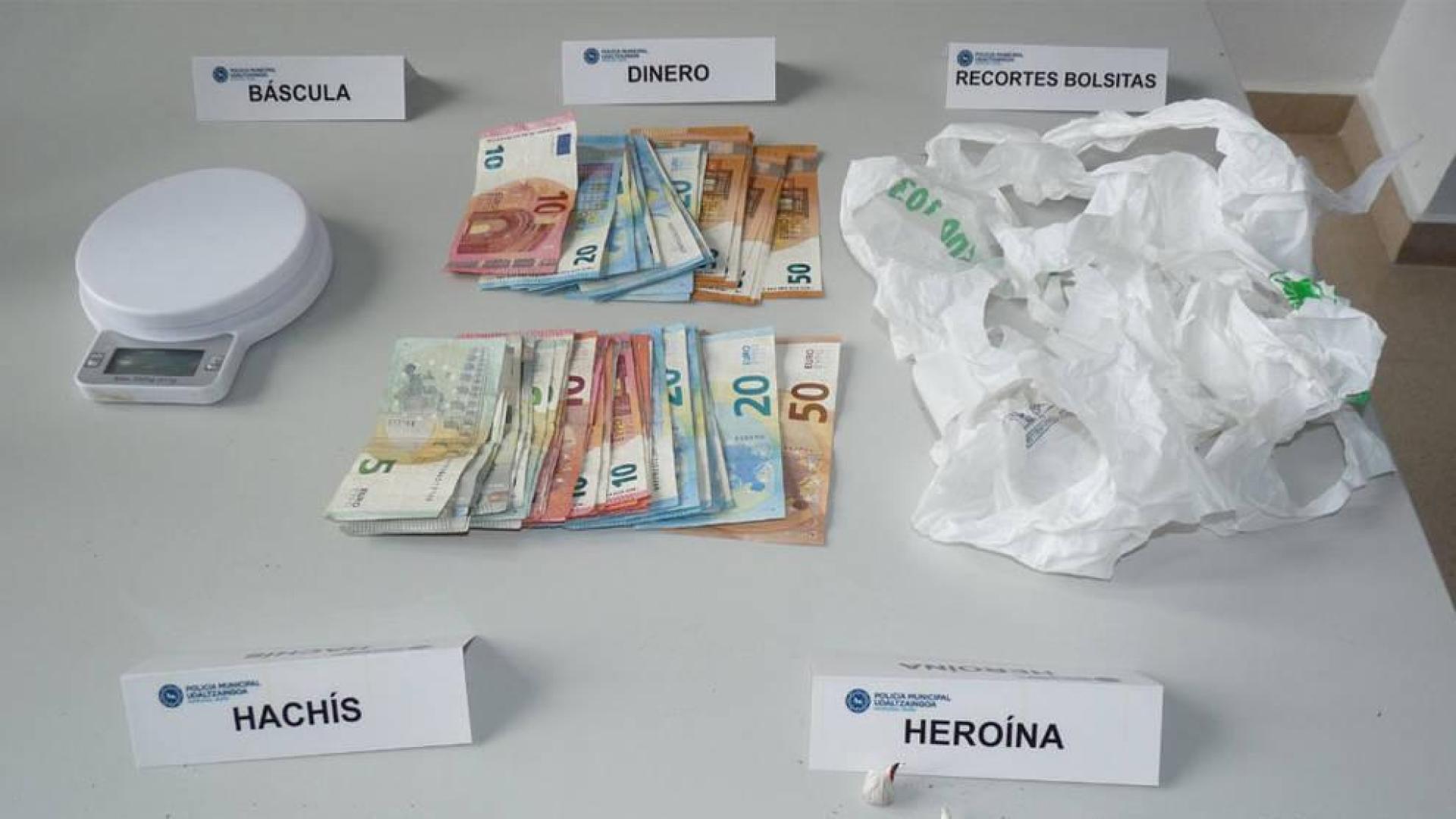 Desmantelado un punto de venta de heroína y hachís en la Txantrea