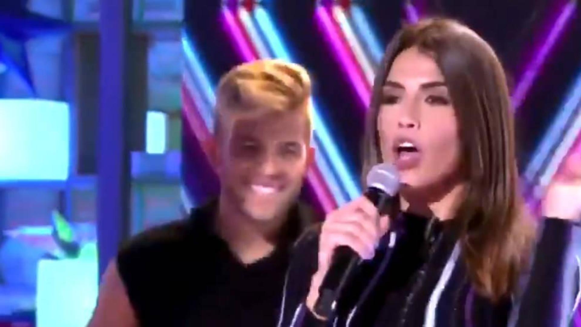 Sofía Suescun 'canta' por primera vez en televisión y le llueven las críticas
