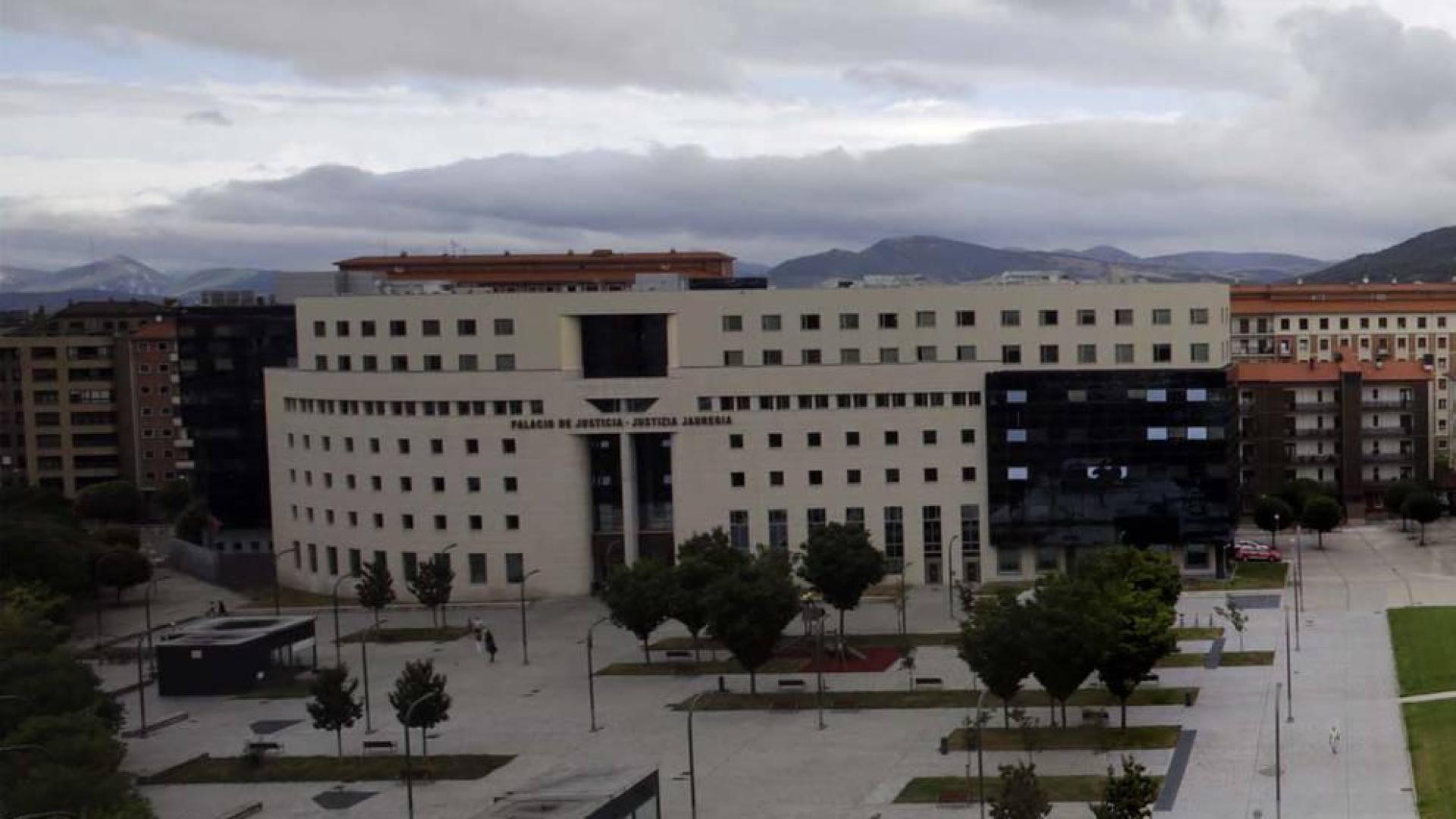 Salud indemniza con 11.147 euros a ocho jefes administrativos tras sentencia