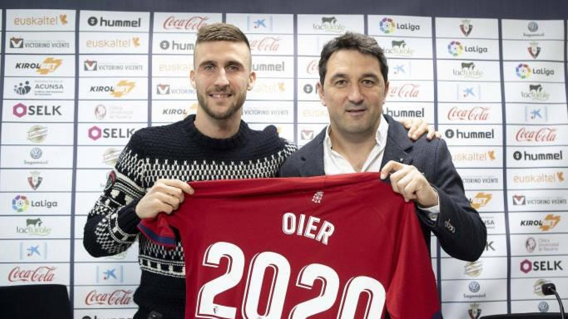 Oier Sanjurjo, "muy contento" por su renovación con Osasuna hasta 2020
