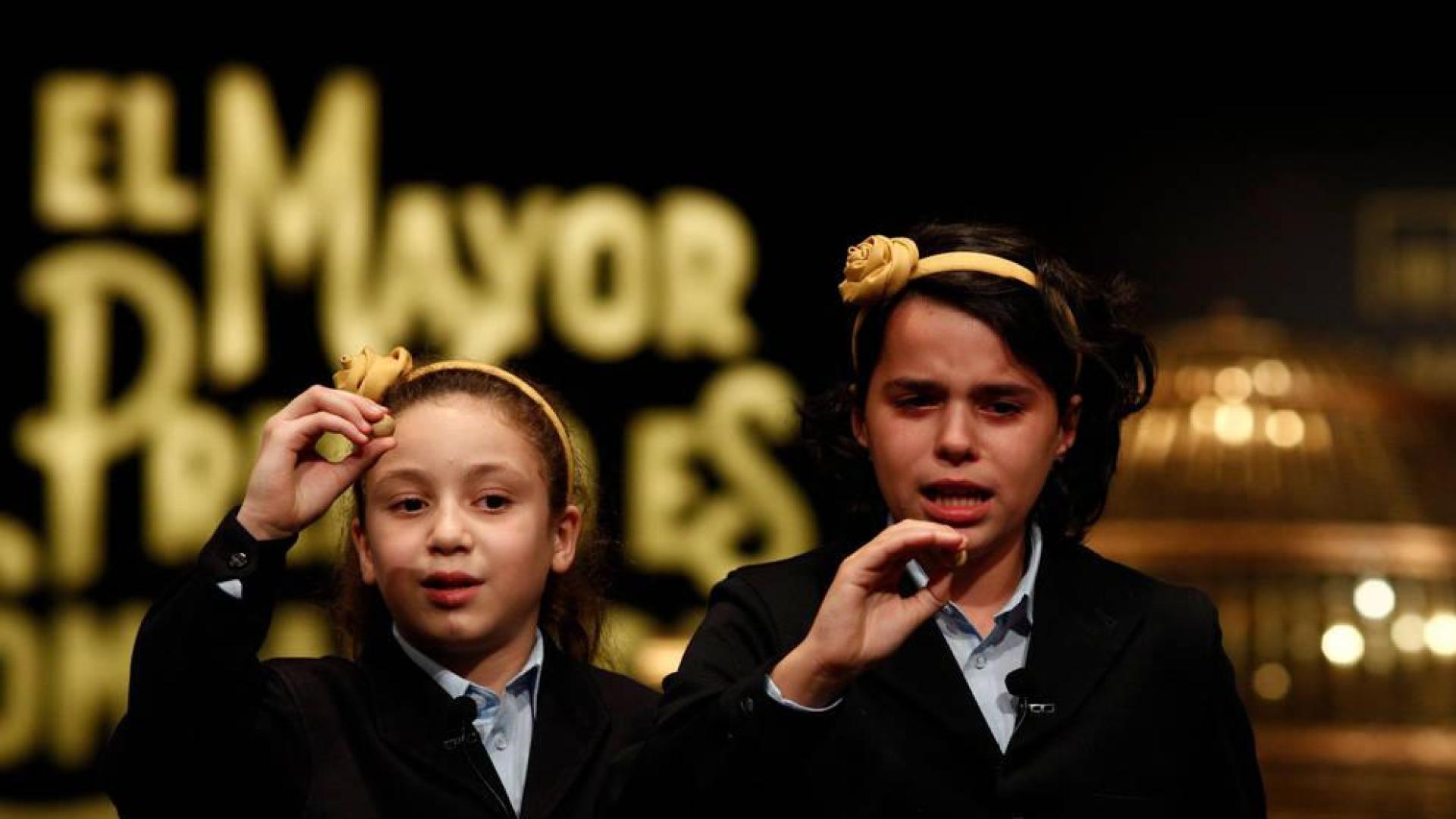 Aya, tras cantar el Gordo: "Lo vamos a celebrar yendo al Burger King"