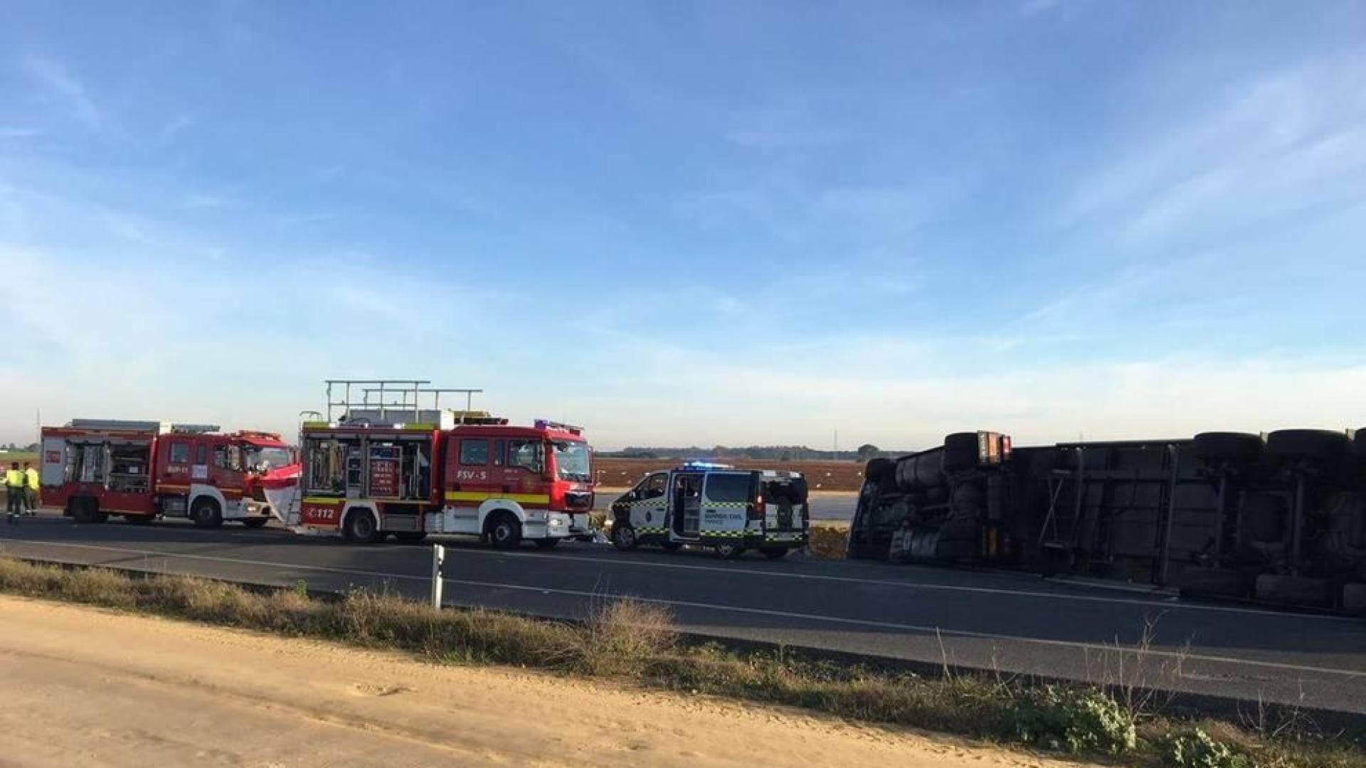 Dos fallecidos en un accidente de tráfico en Dos Hermanas (Sevilla)