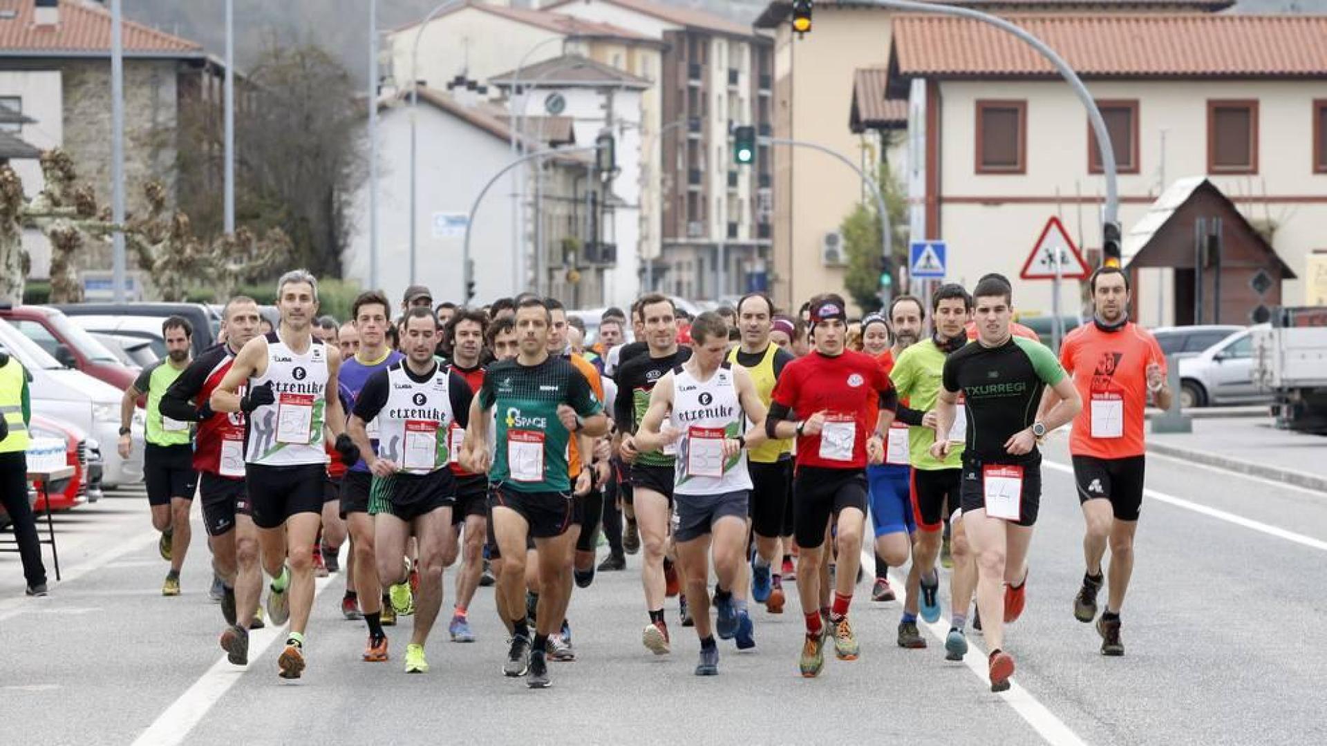 Un centenar de corredores se reunió en Zubiri