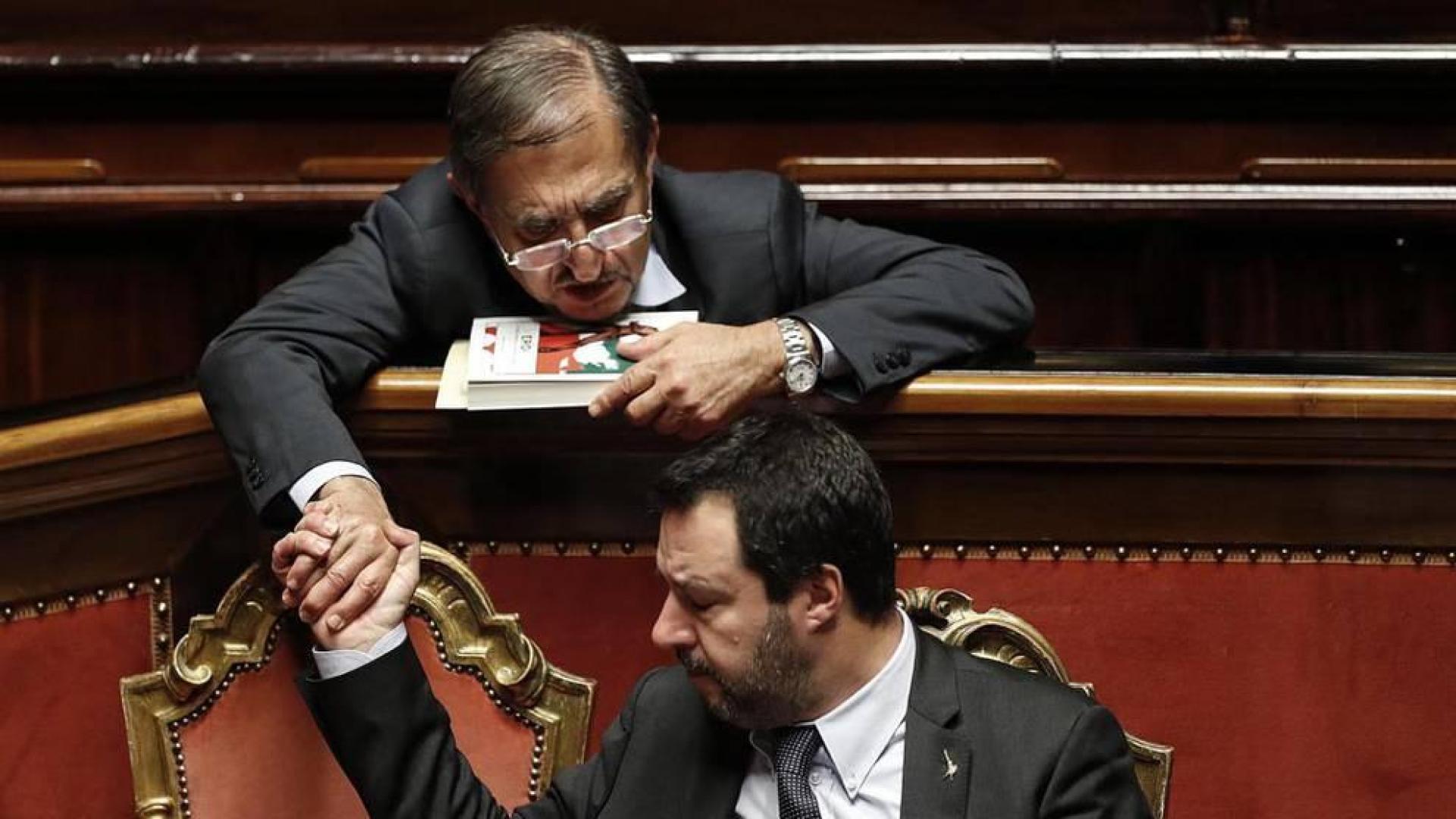 El Senado italiano aprueba los presupuestos entre amenazas y protestas