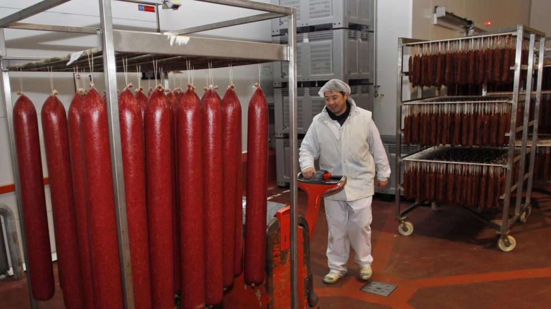 Papelera y alimentación lideran el empleo en Sangüesa