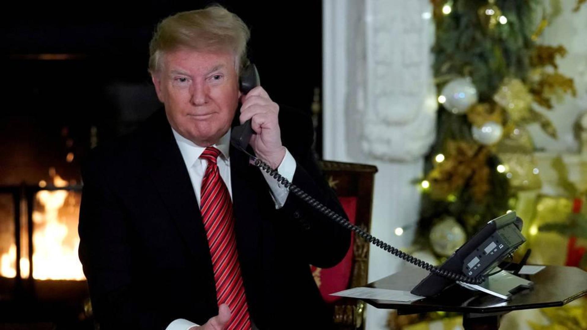 Donald Trump llamó a niños por Navidad desde la Casa Blanca.