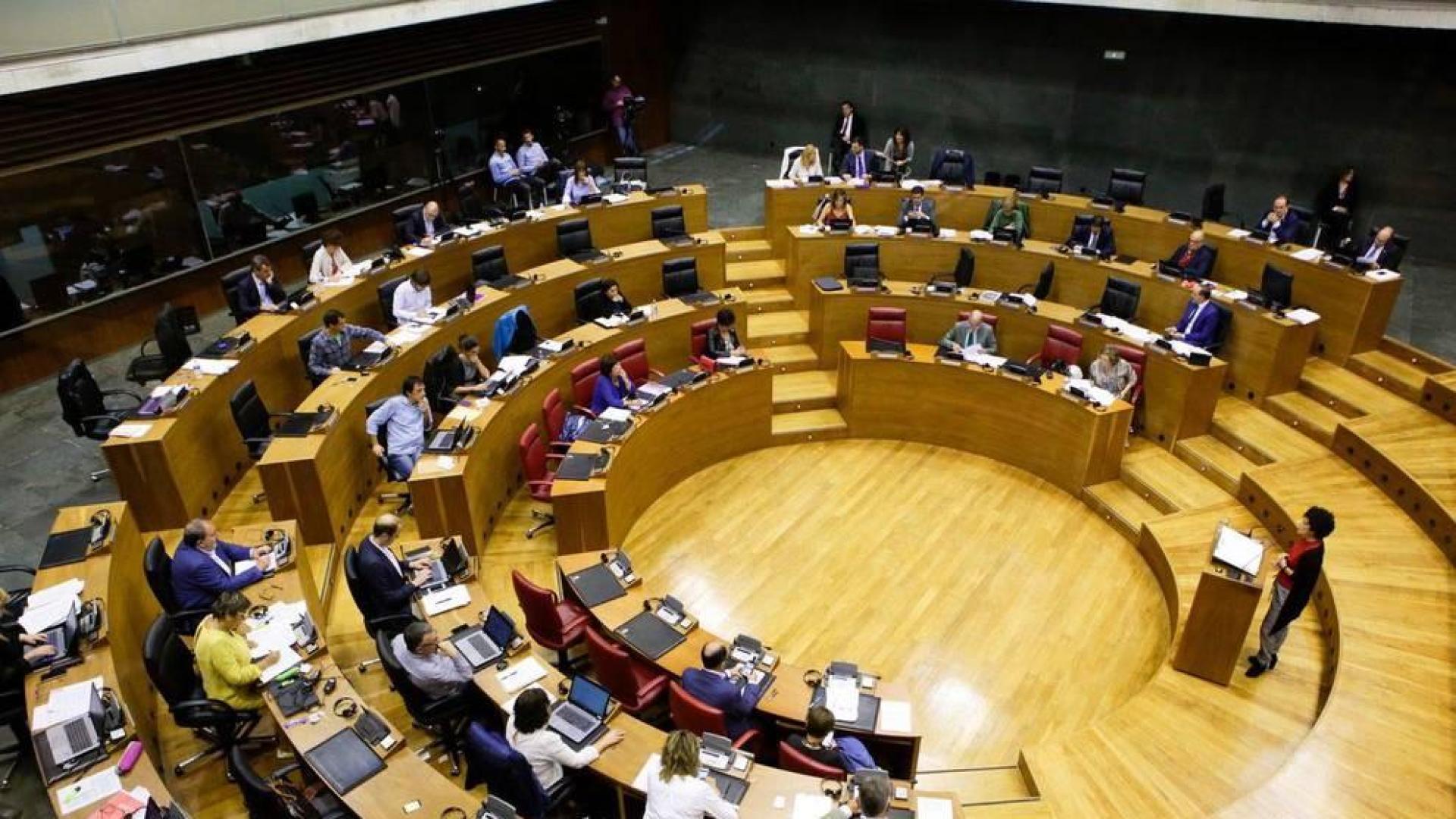 El Parlamento rechaza la moción de EH Bildu para paralizar las obras del TAV