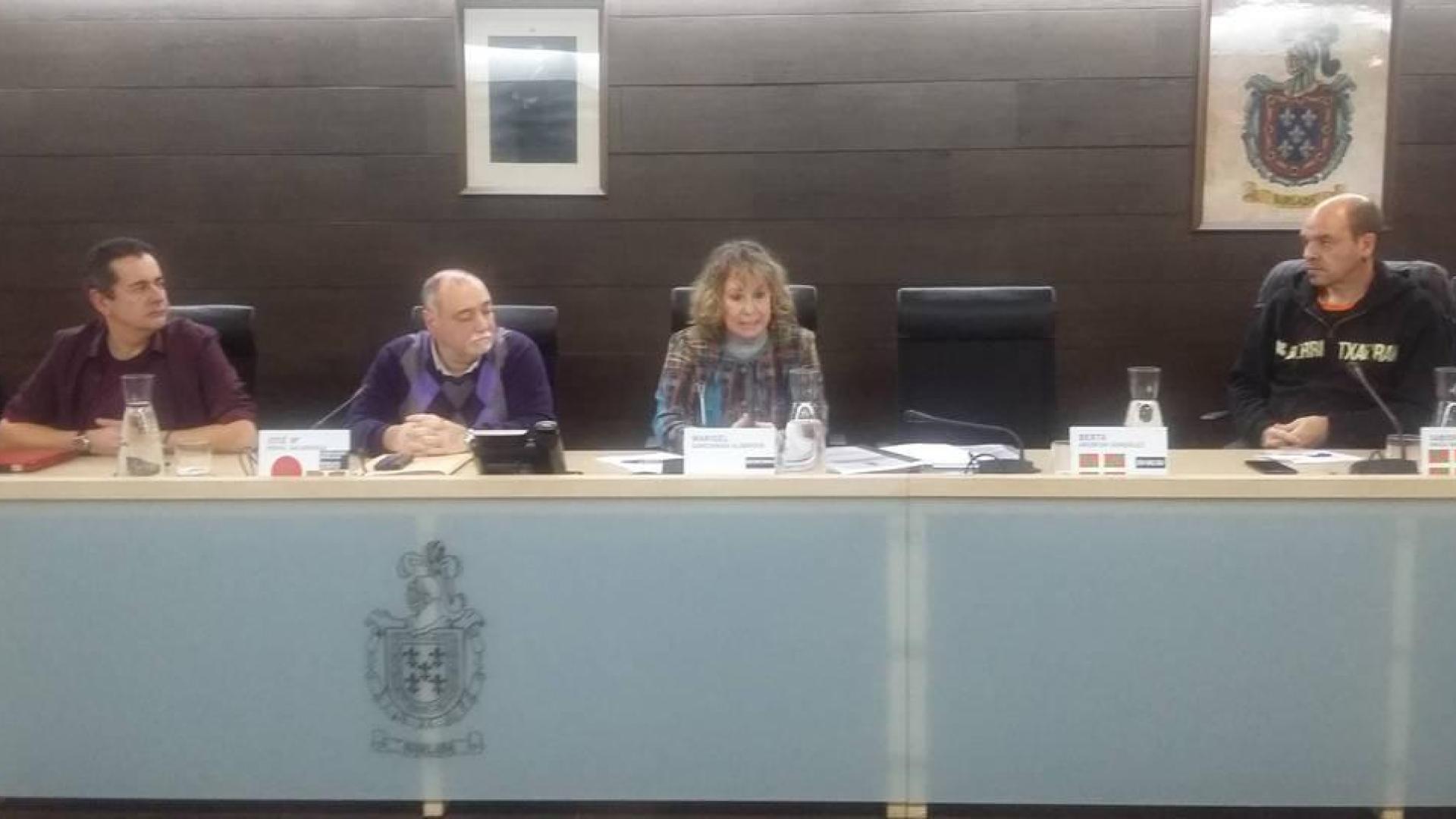 El Ayuntamiento de Burlada paga la luz y el agua de los okupas
