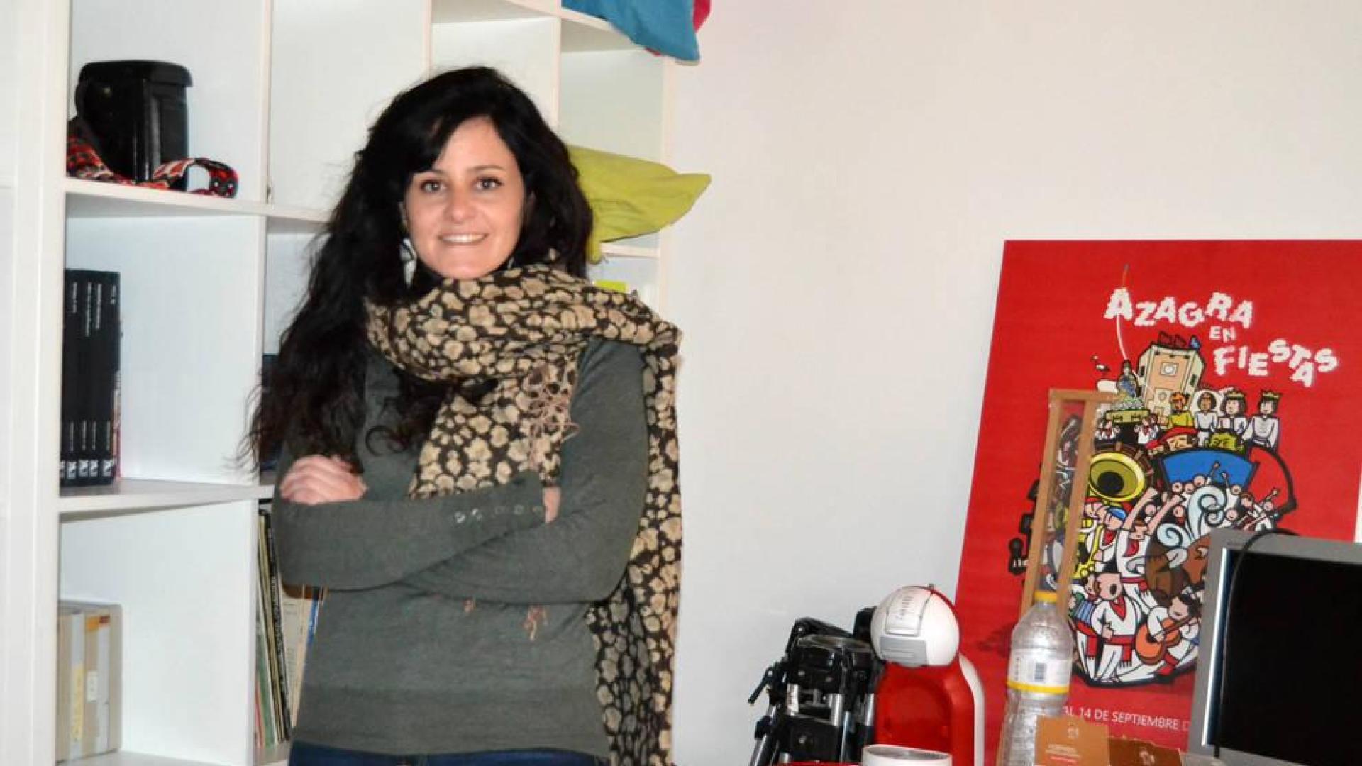 La realizadora azagresa María Manero Muro en el estudio que tiene en la localidad ribera.
