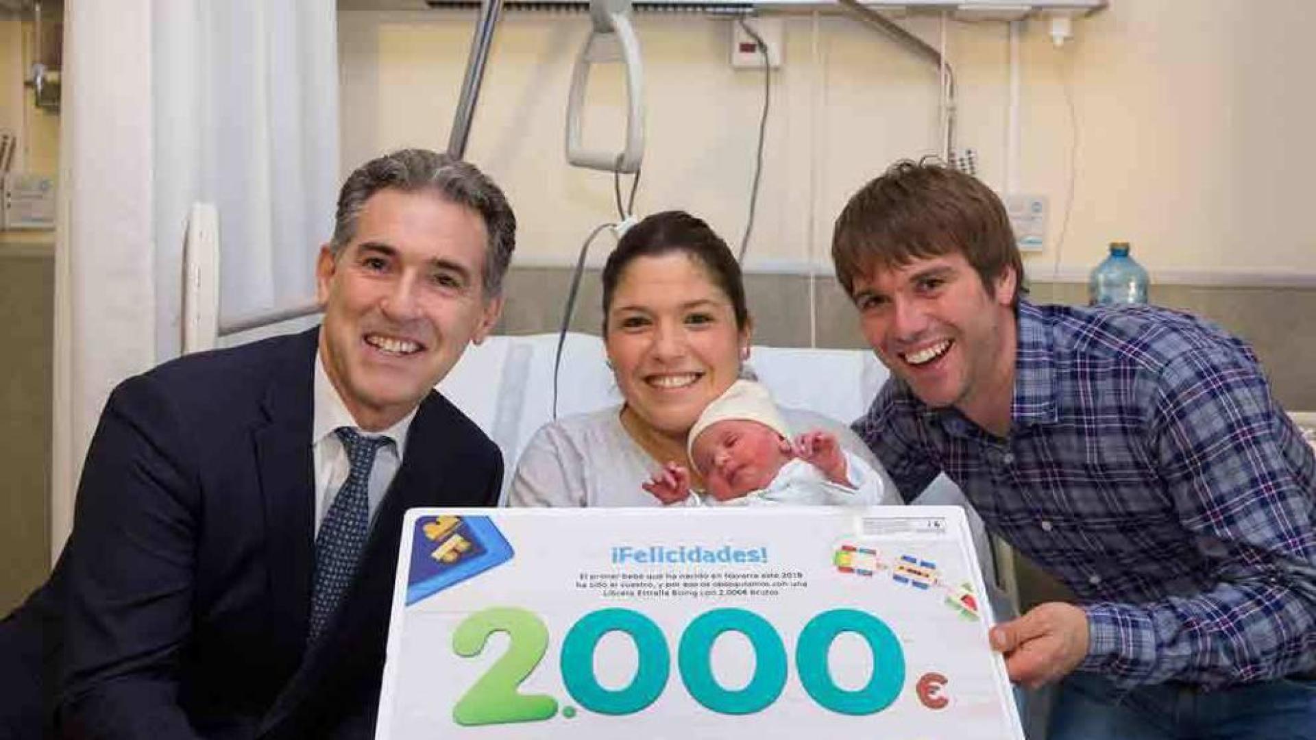 CaixaBank entregará 2.000 euros al primer bebé navarro de 2019