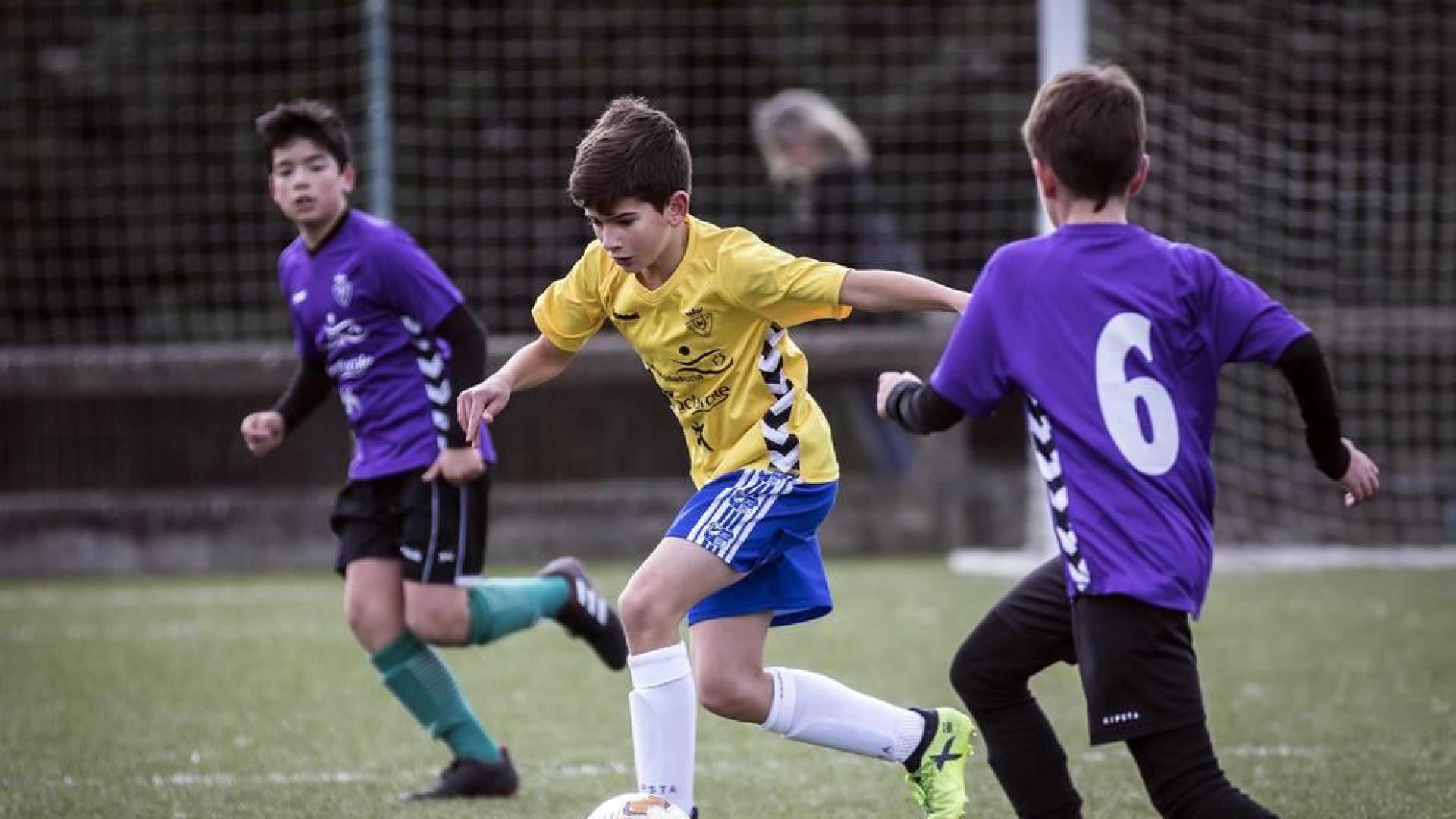 Encuentros disputados de la primera jornada del campeonato en las instalaciones de Tajonar.