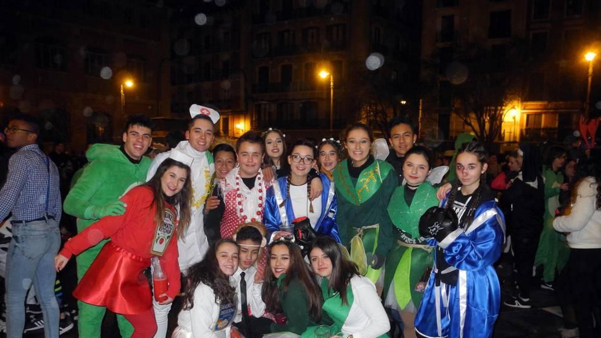 Las fotos de los mejores disfraces de Nochevieja en Pamplona 2016
