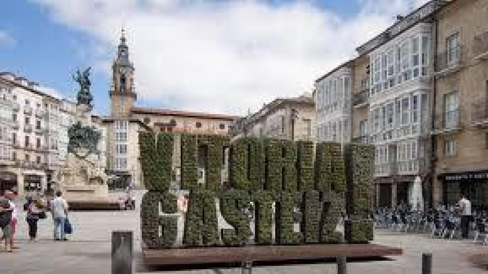 Hallan en Vitoria a una mujer desnuda y con numerosos golpes en el bar que regentaba