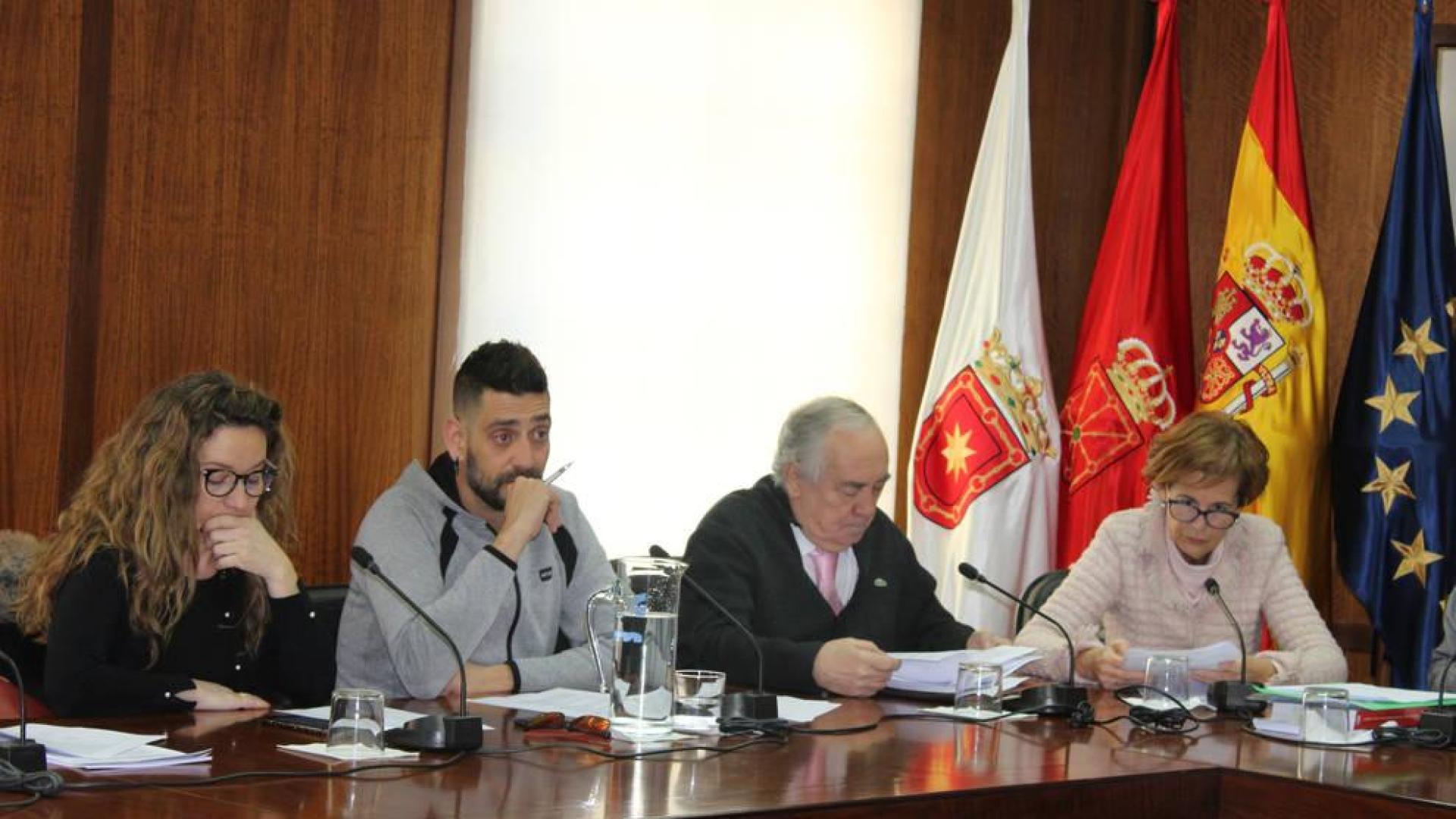 Menchu Jiménez, Javier López, Javier del Cazo y Begoña Ganuza, los cuatro ediles de UPN en Estella.