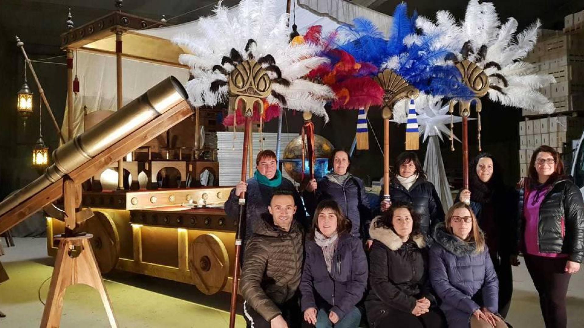 Sartaguda sorprende con seis abanicos para los Reyes Magos