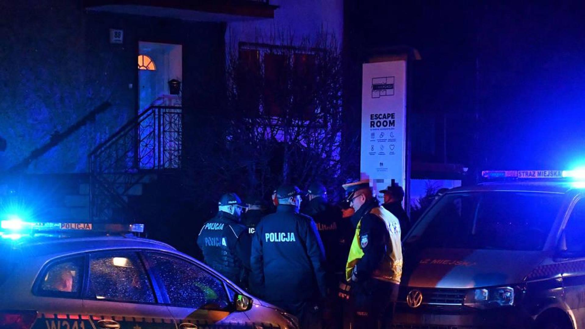 Mueren cinco adolescentes en un incendio en una 'scape room' de Polonia