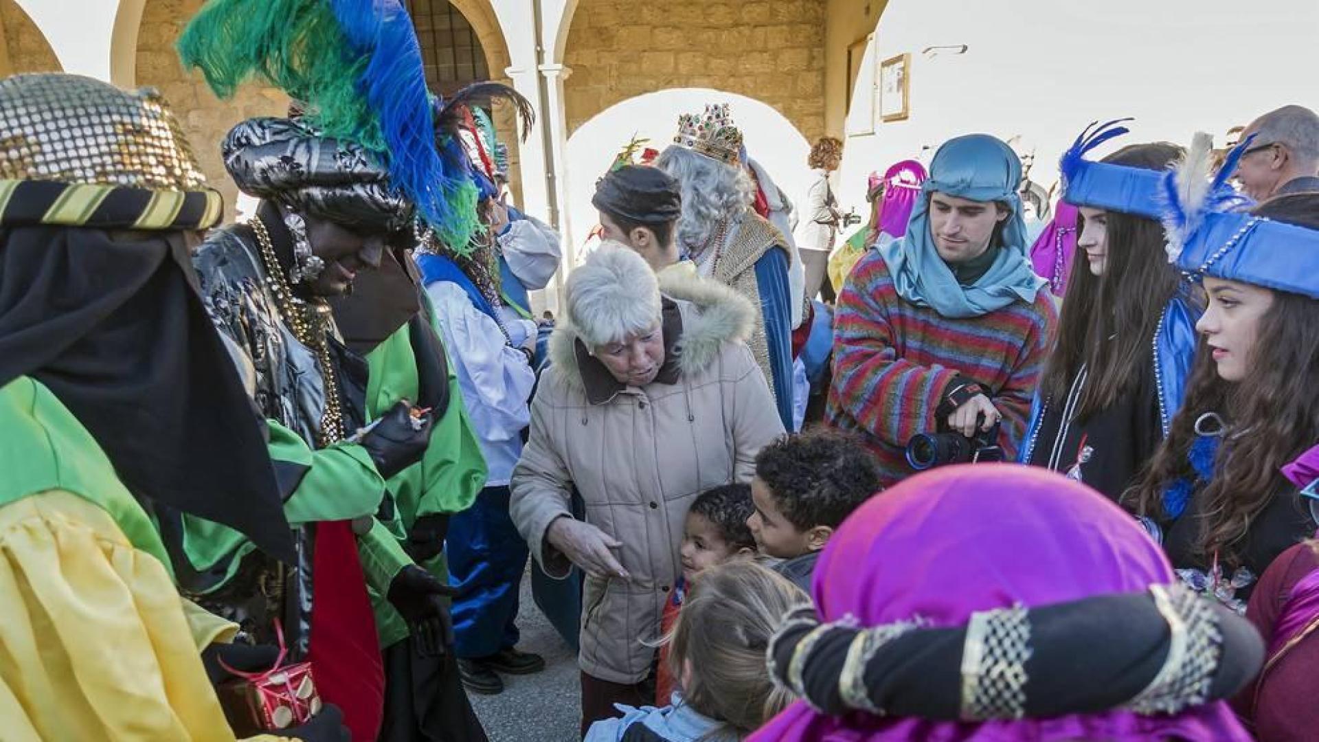 Cabalgatas de los Reyes Magos de los concejos de Allín y Metauten
