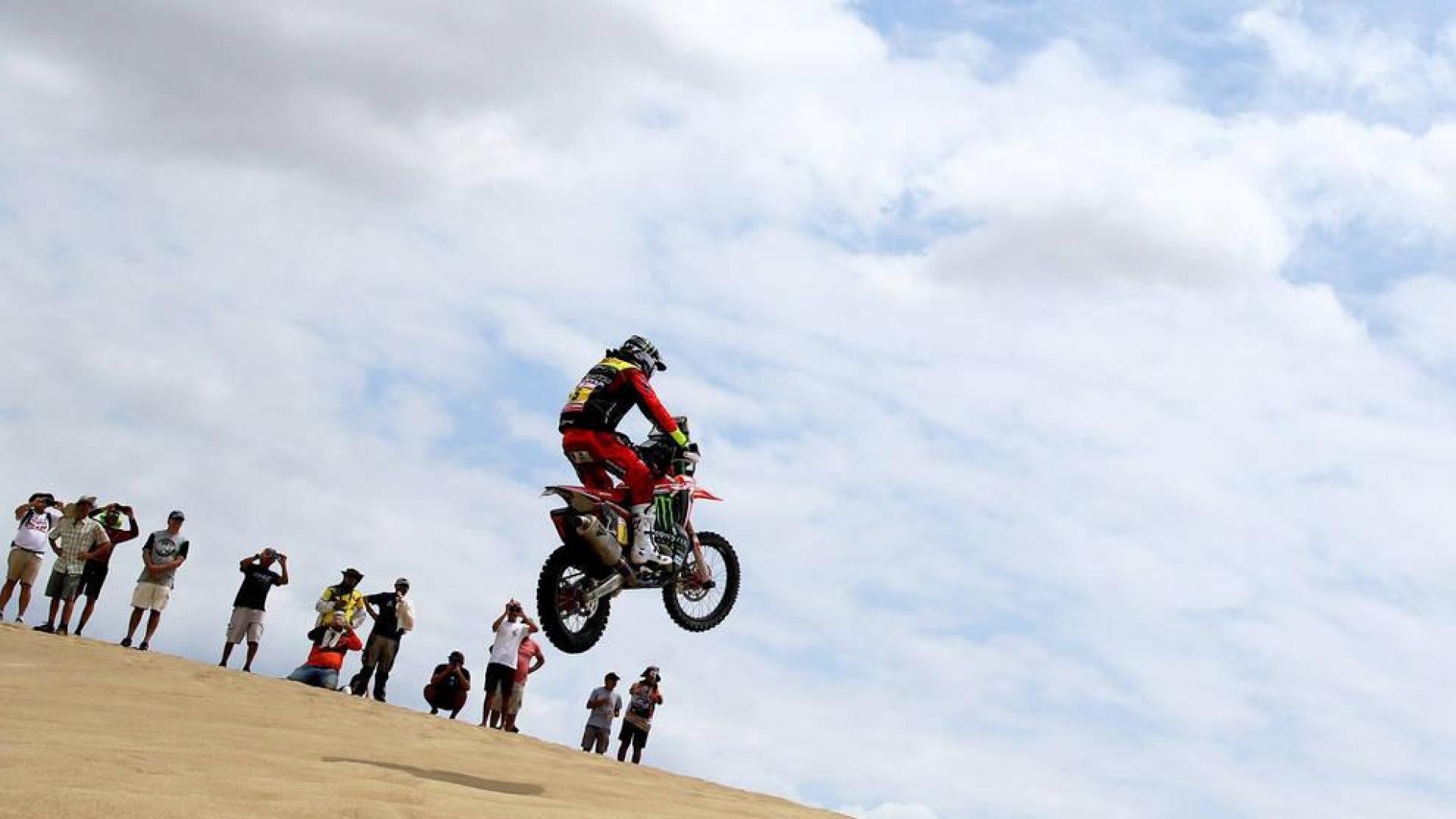 Barreda y Al-Attiyah se convierten en los primeros líderes del Dakar