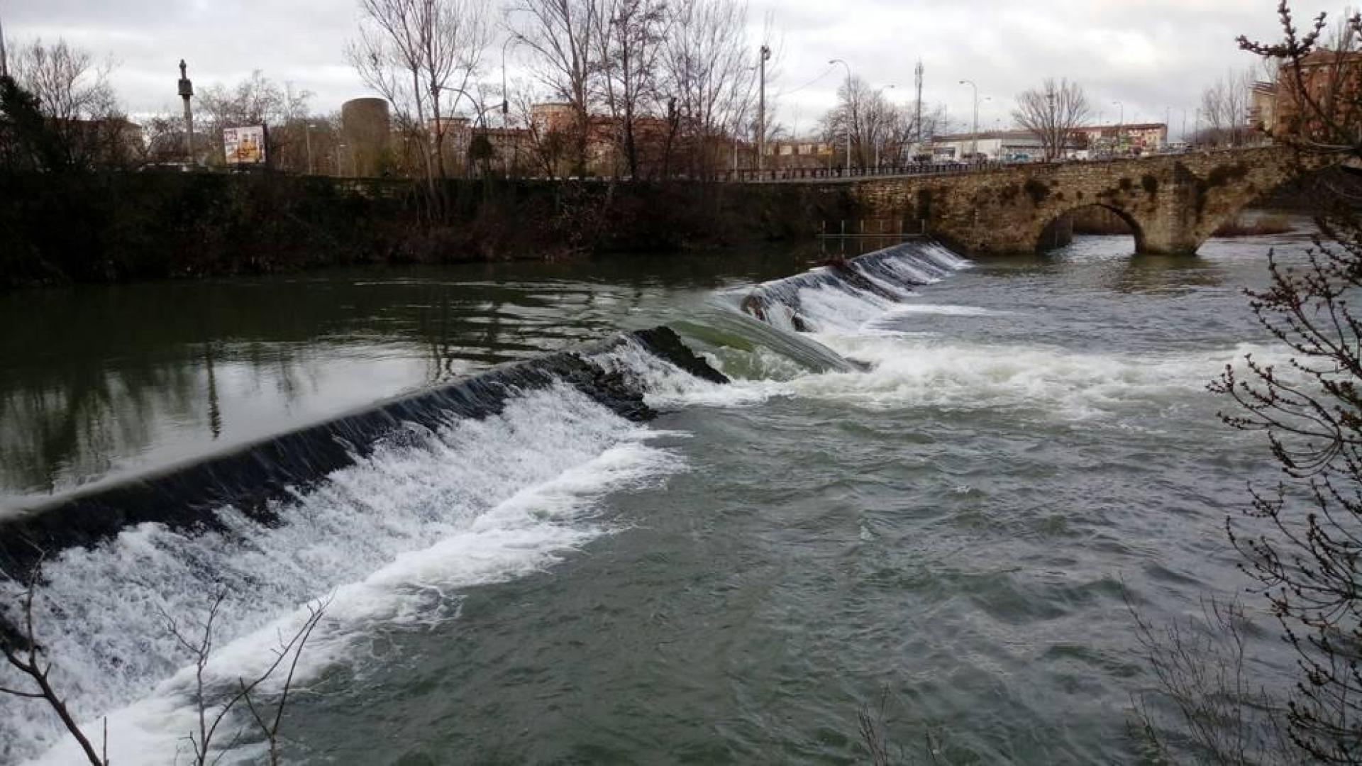 Rotura en la presa de Santa Engracia de la Rochapea