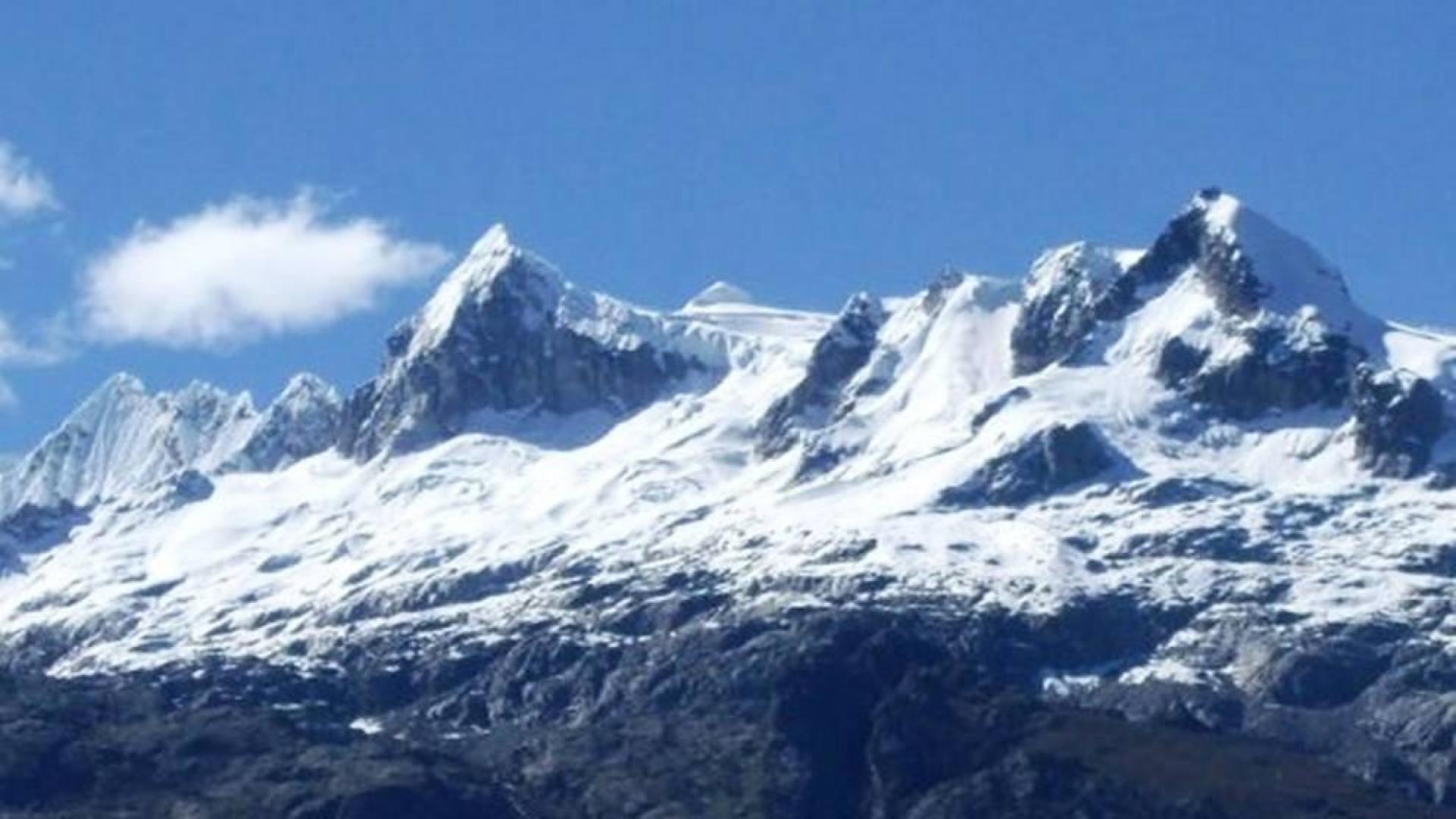 Mueren tres montañeros españoles y su guía en una avalancha en Perú