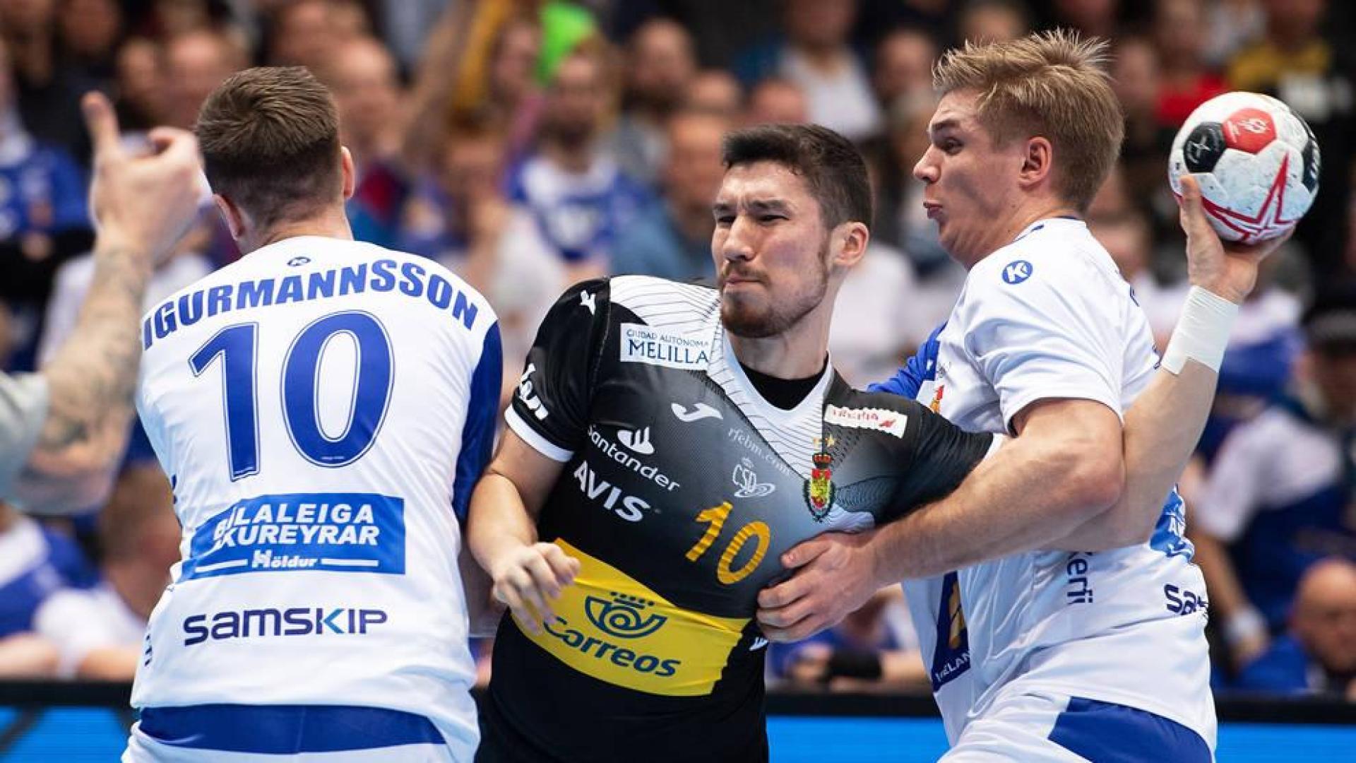 Islandia no frena a los 'Hispanos' en su segunda victoria del Mundial