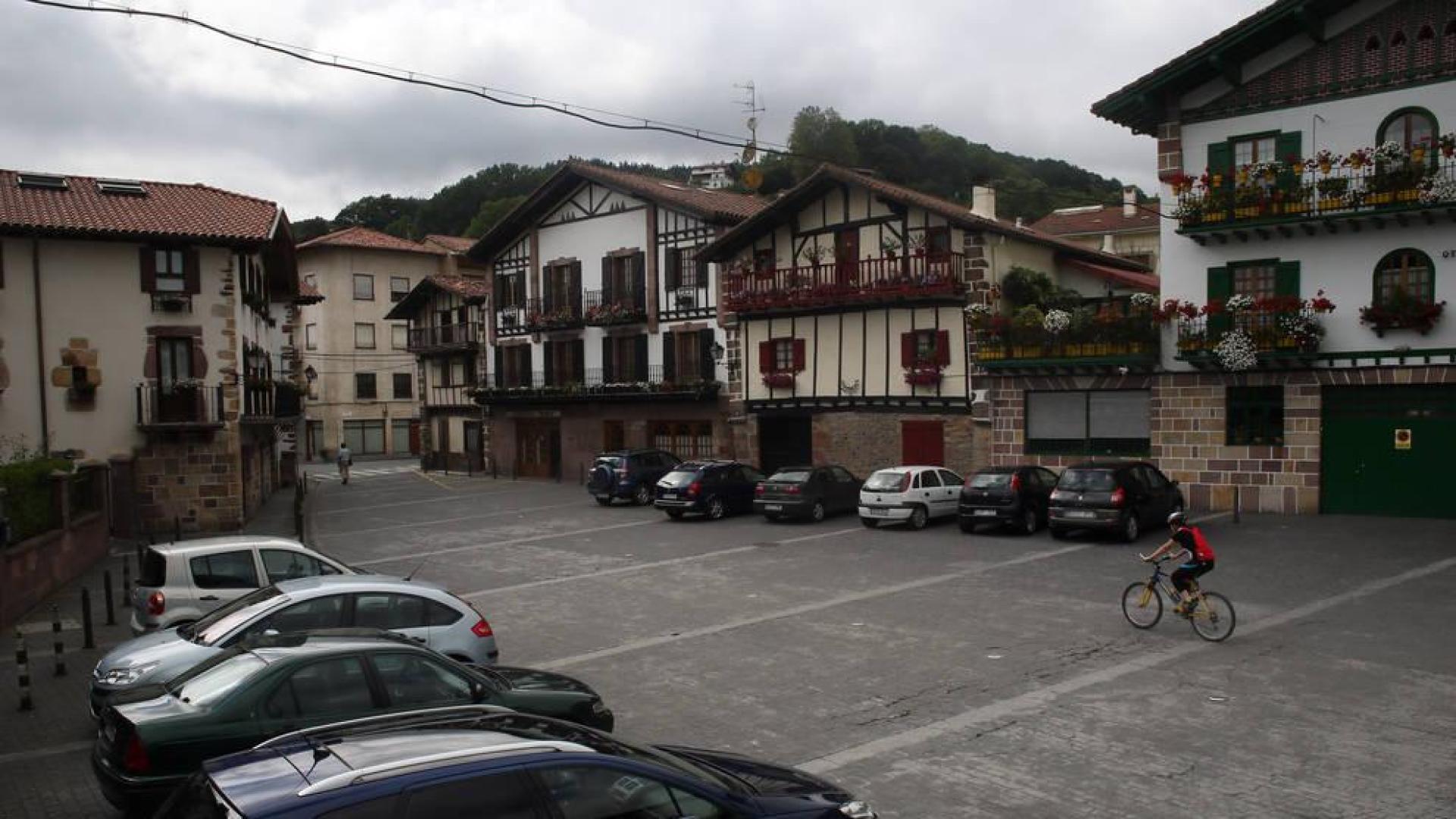 La plaza Altzate, de Bera.