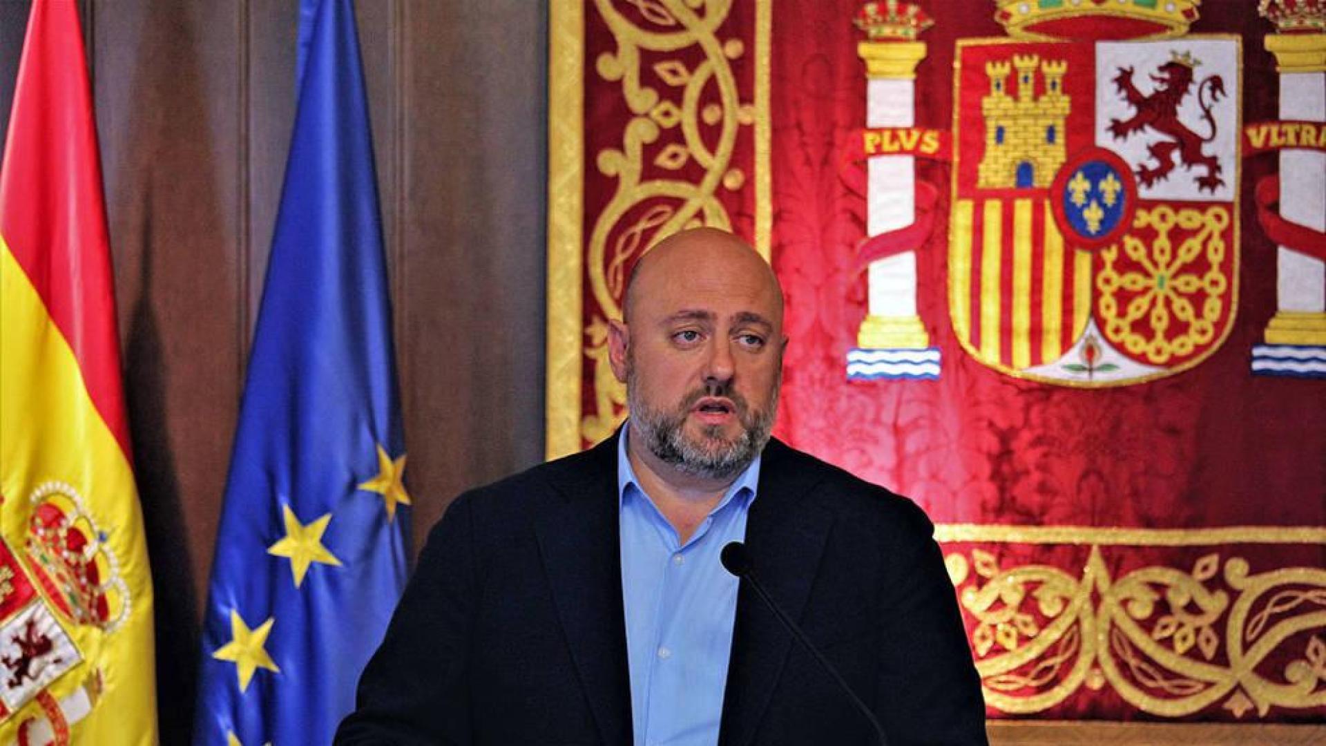Arasti: "En breve se sabrá si se mantiene la fecha de llegada del TAV a Navarra"