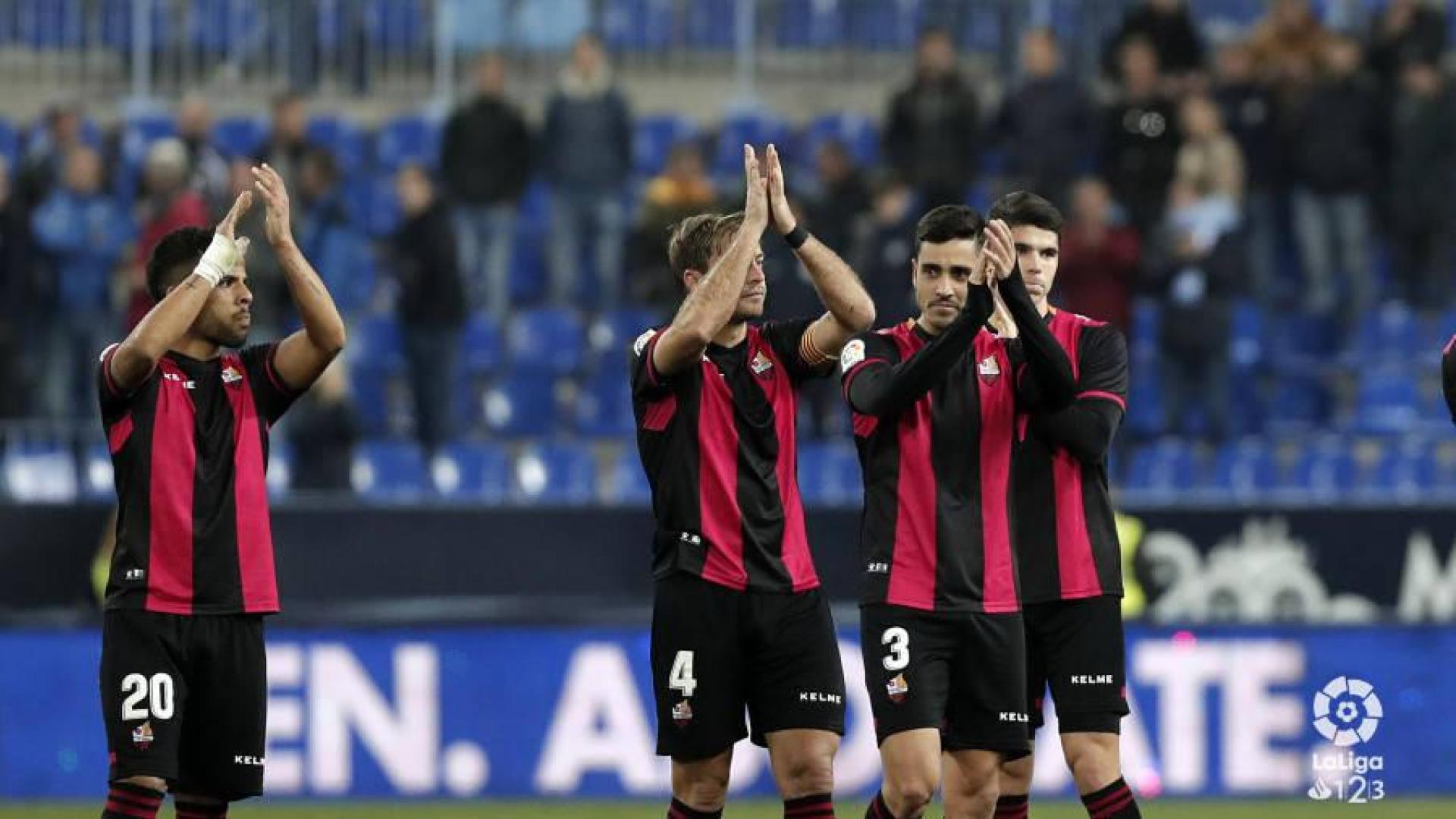 El Reus, en su semana más difícil, da la campanada en Málaga